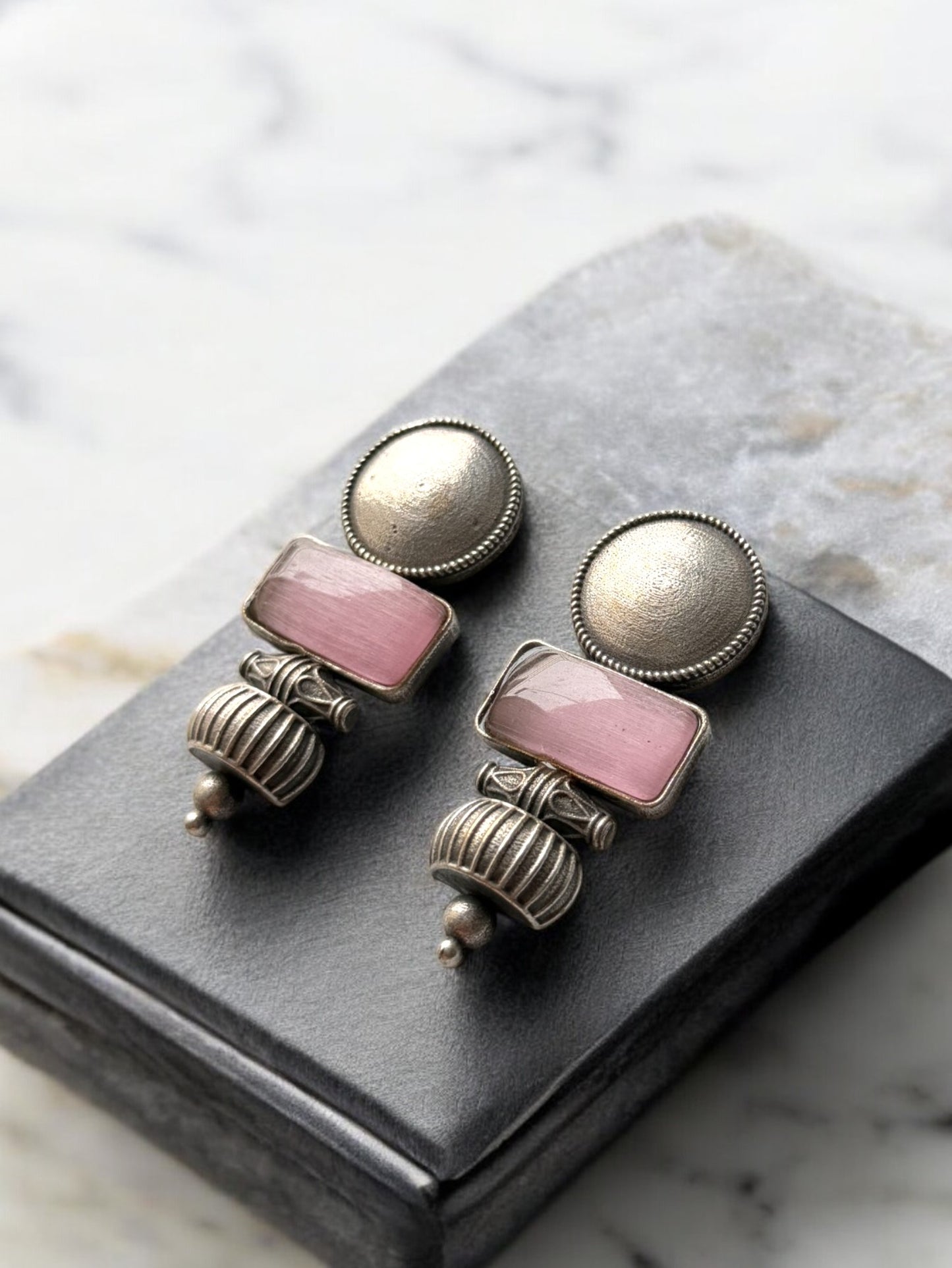 Elegant Brass Earrings with Silk Stone