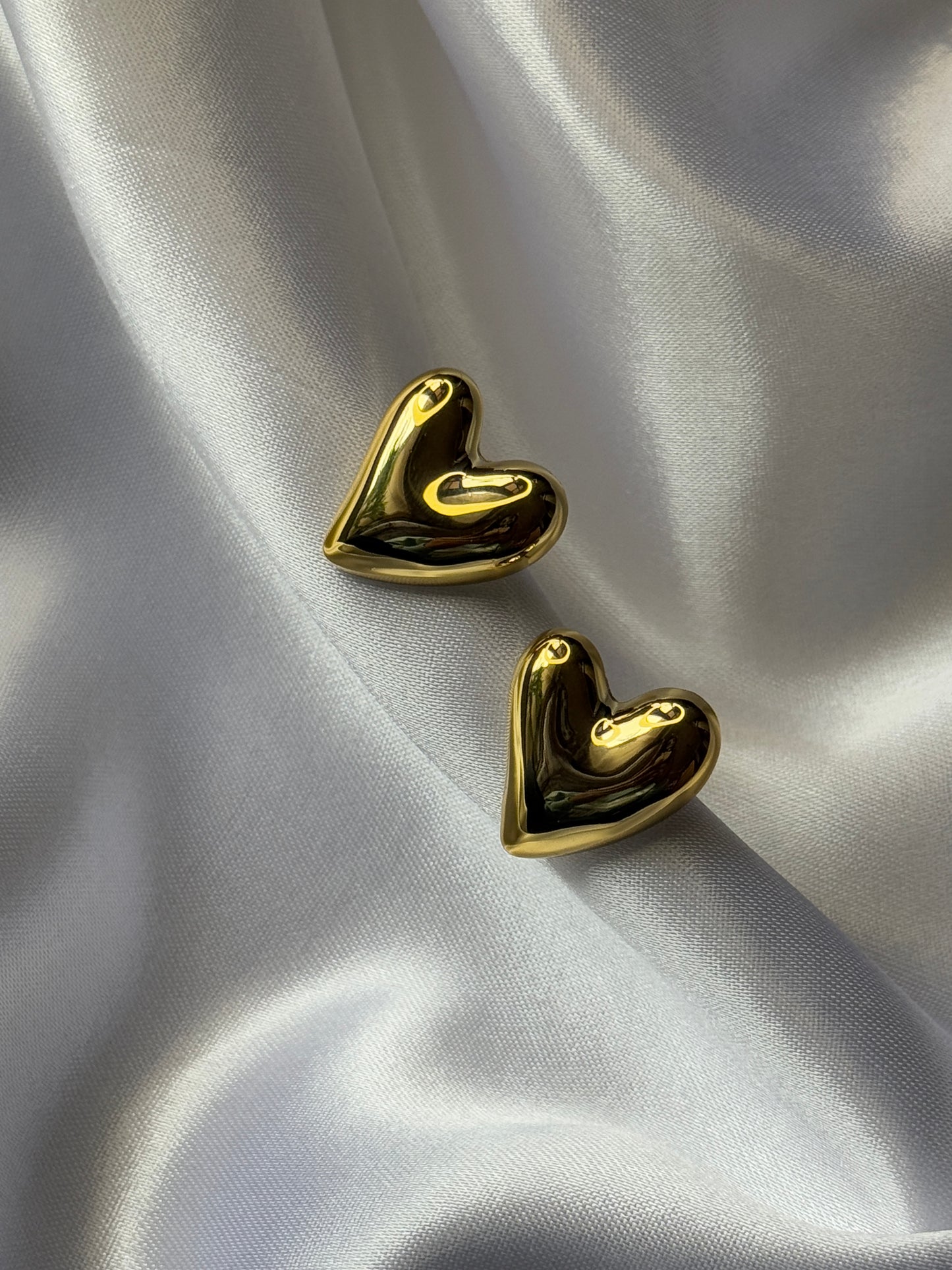 Anti-Tarnish Heart Earrings