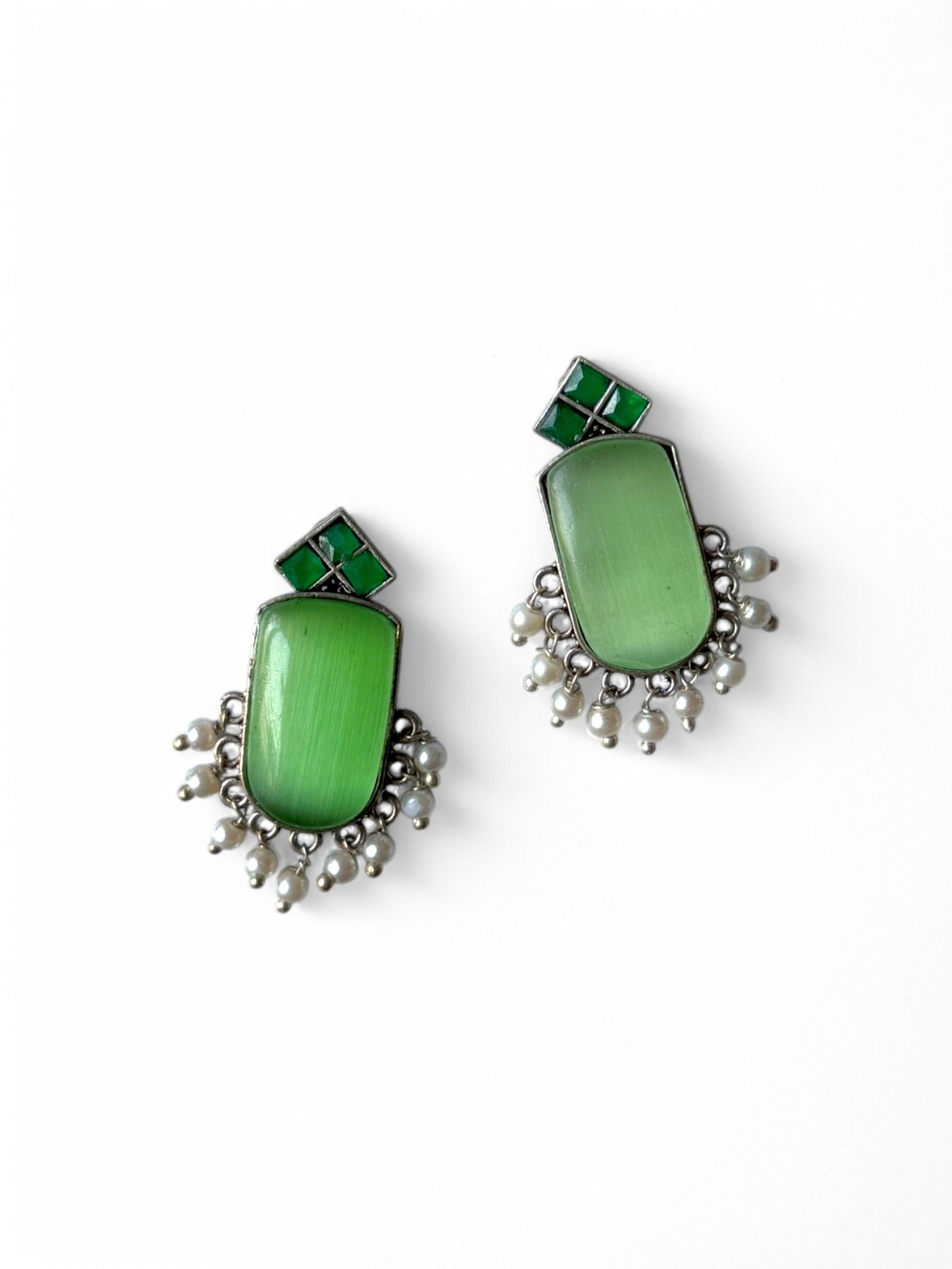 Silver-Plated Monalisa Stone Stud Earrings with Beads