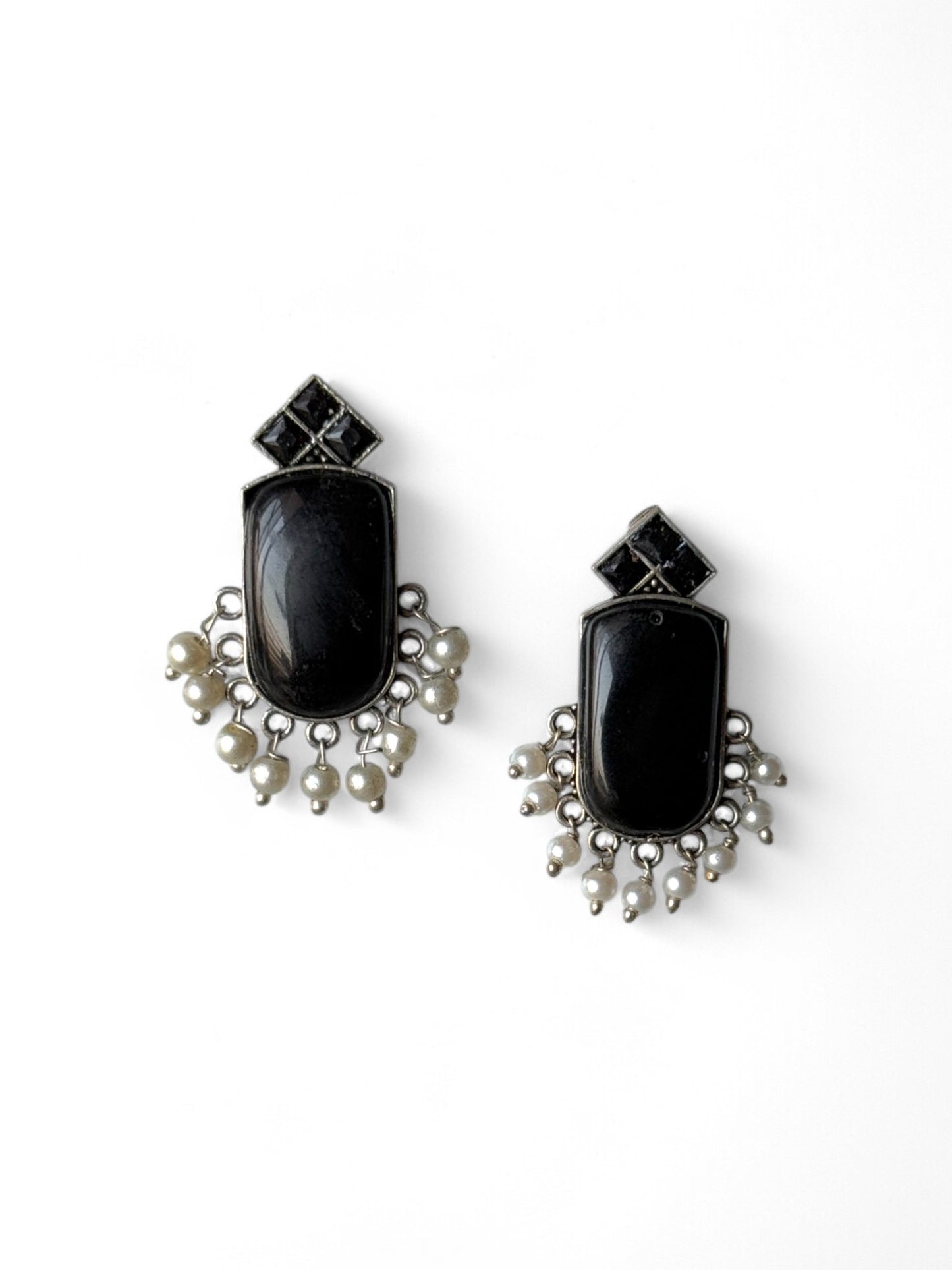 Silver-Plated Monalisa Stone Stud Earrings with Beads