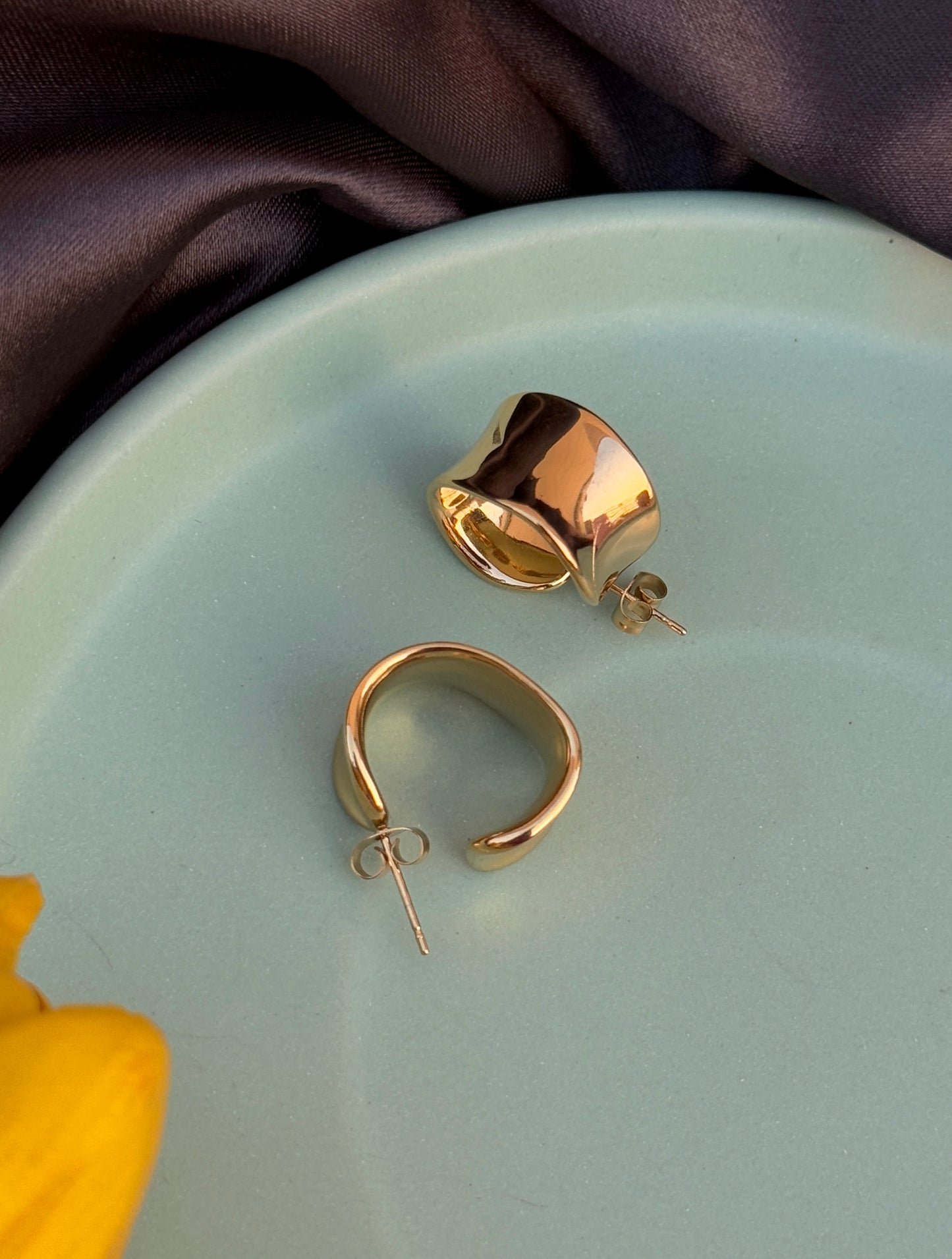 Anti-Tarnish Thick Hoop Gold Plated Earrings | Waterproof & Hypoallergenic