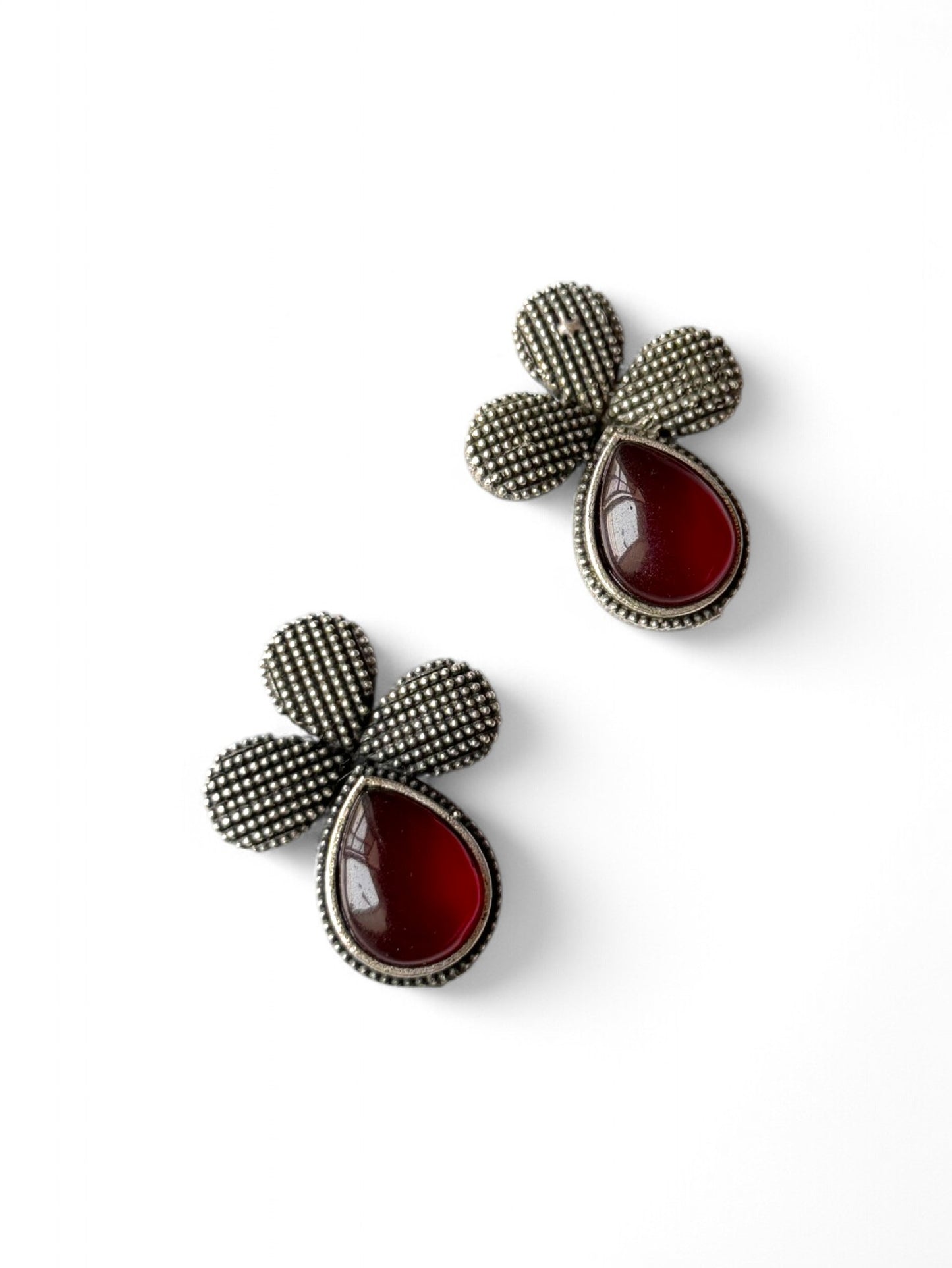 German Silver Flower Embedded Monalisa Stone Stud Earrings