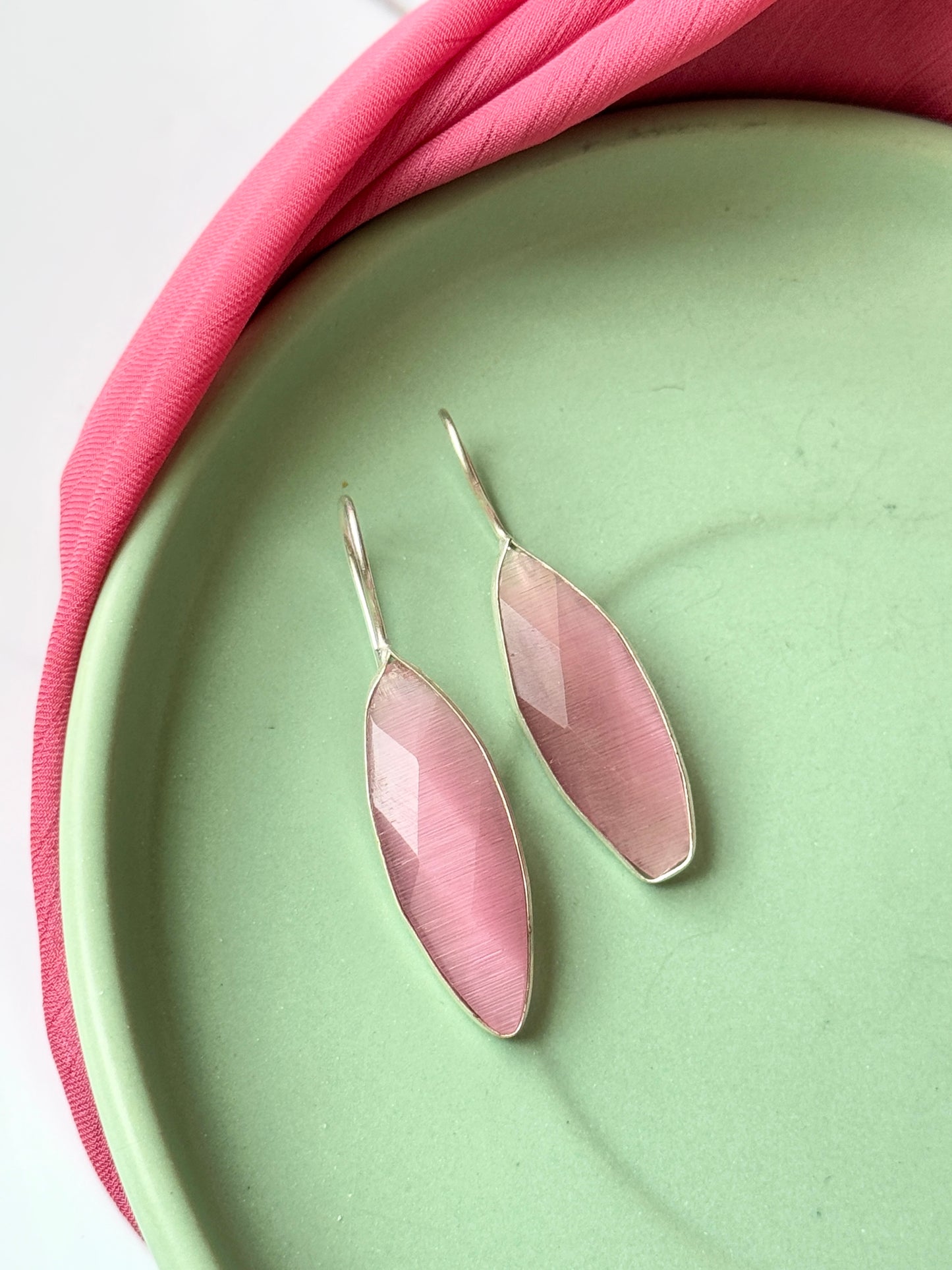 Lightweight Dangling Drop Earrings | Elegant & Comfortable