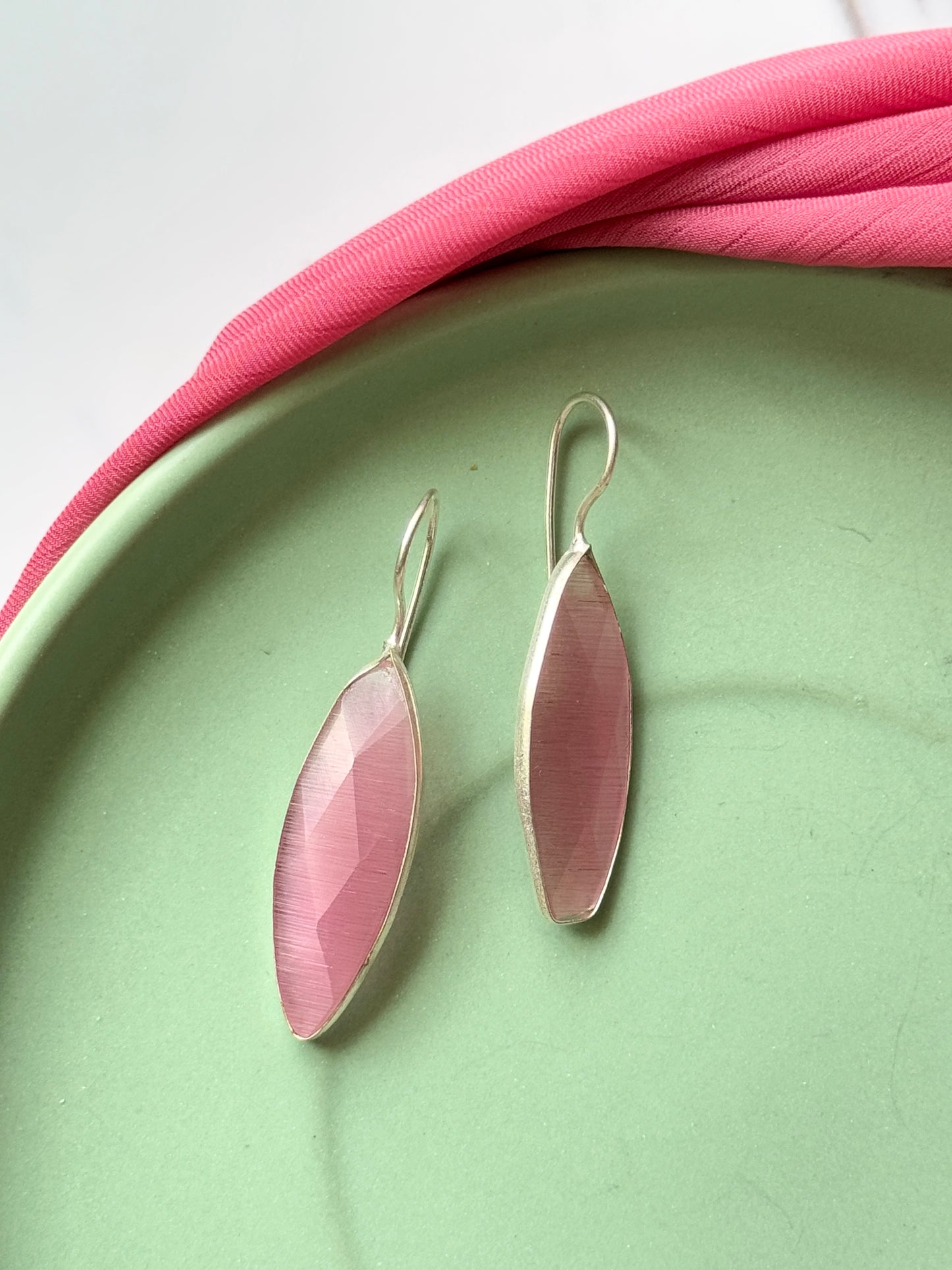 Lightweight Dangling Drop Earrings | Elegant & Comfortable