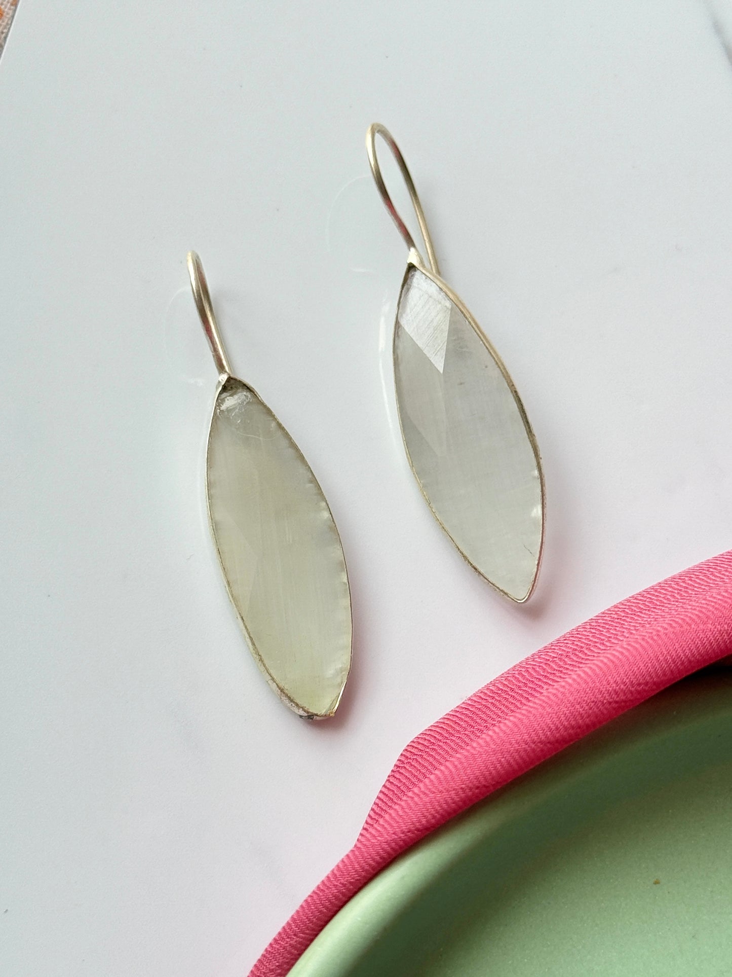 Lightweight Dangling Drop Earrings | Elegant & Comfortable