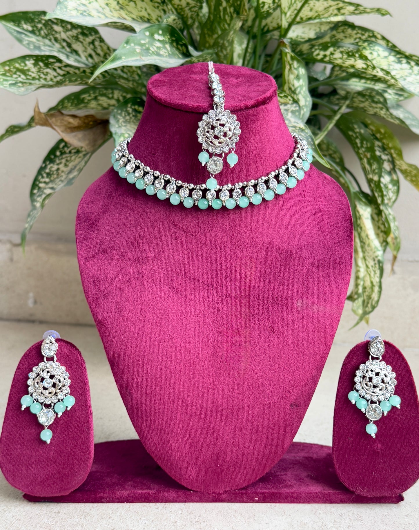 Elegant Necklace Set with Earrings & Maang Tikka
