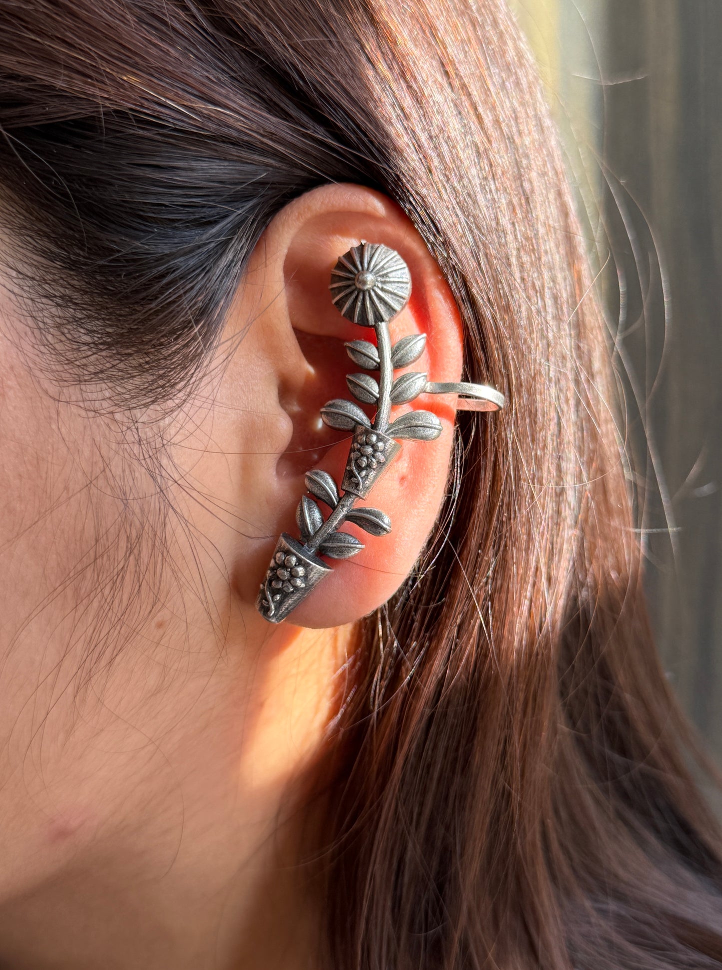 Plant-Inspired Elegant Earcuff