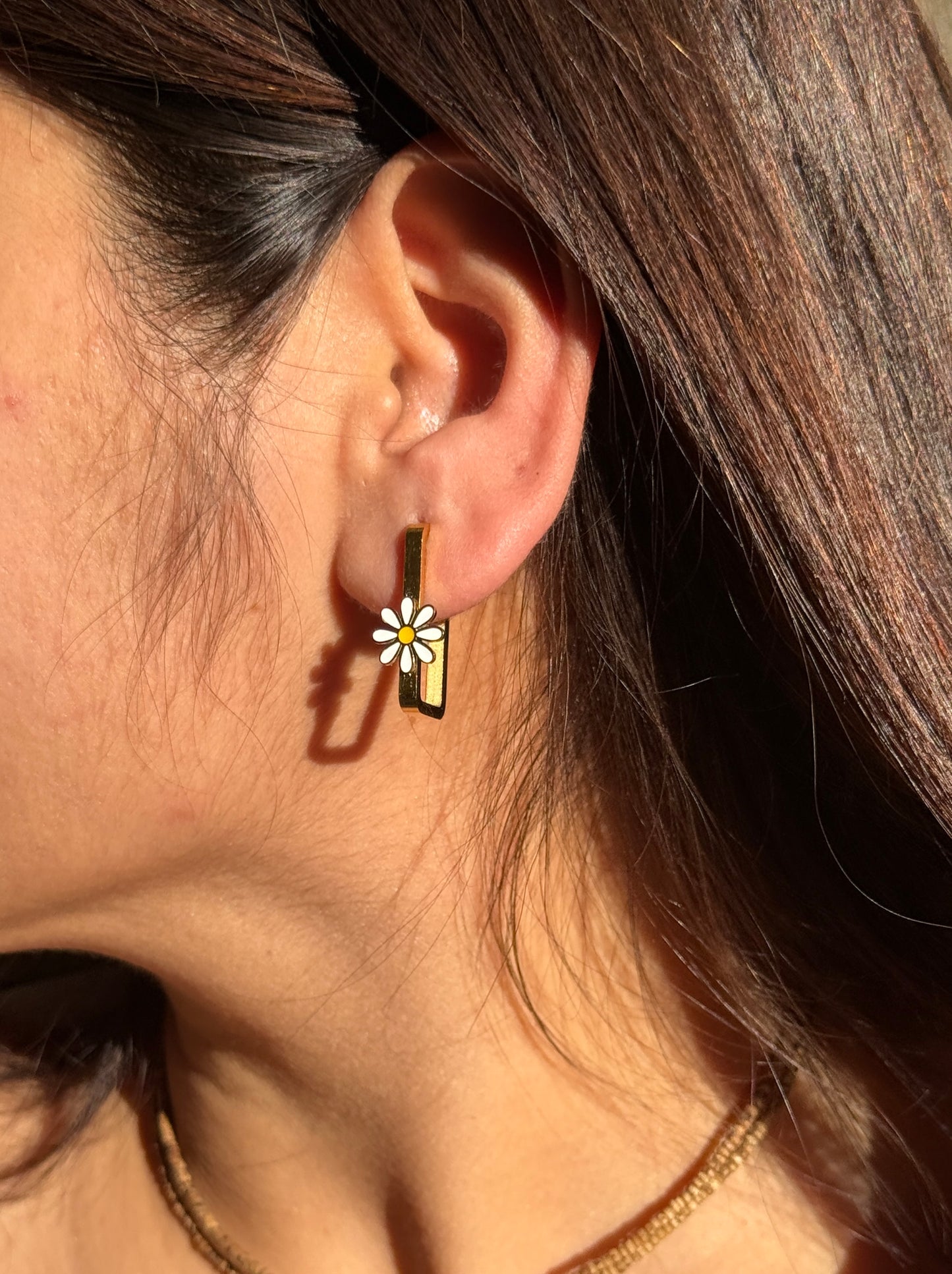 Anti-Tarnish Daisy Embedded Rectangular Earrings | Waterproof
