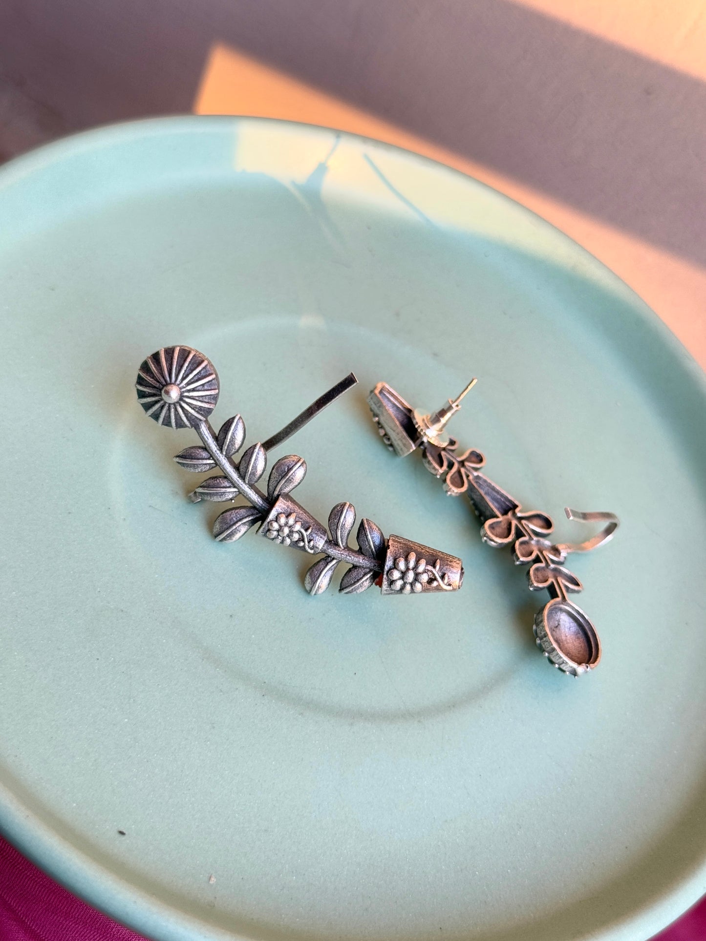 Plant-Inspired Elegant Earcuff