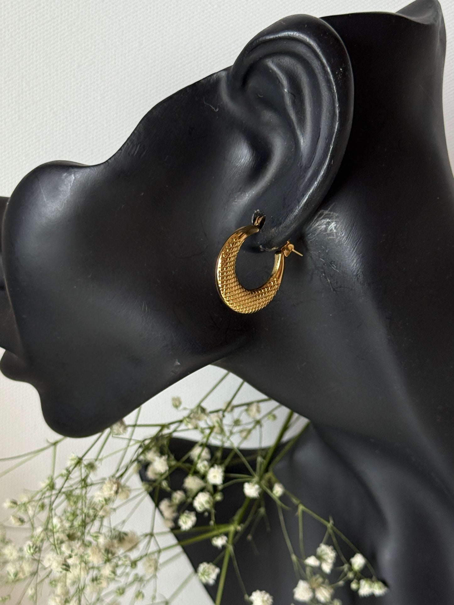Elegant Engraved Anti-Tarnish Hoop Earrings