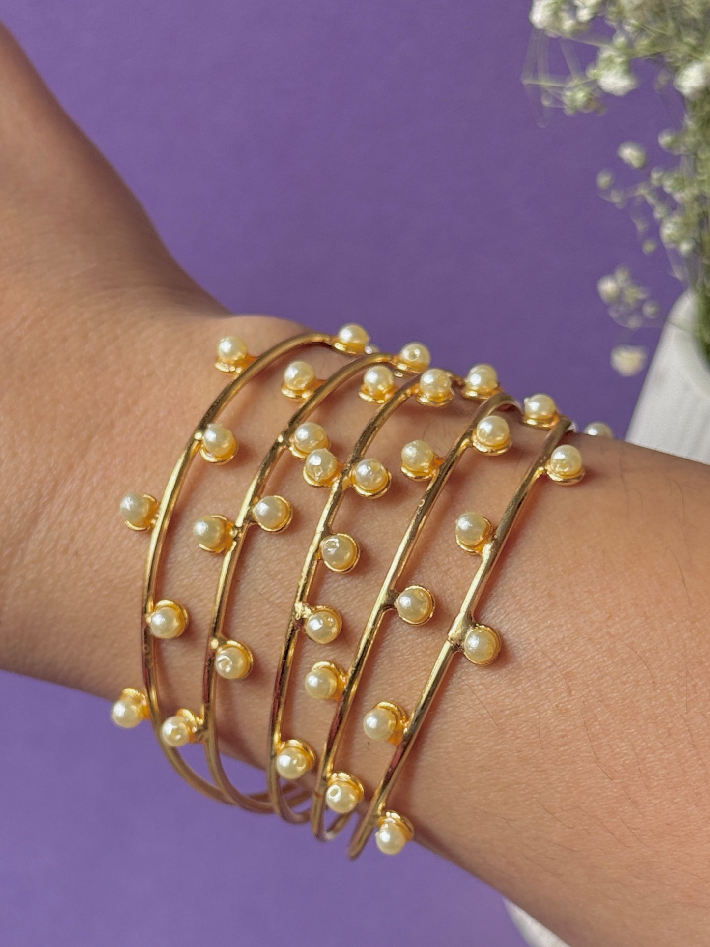 White Pearls Embedded Adjustable Golden Bracelet – Free Size