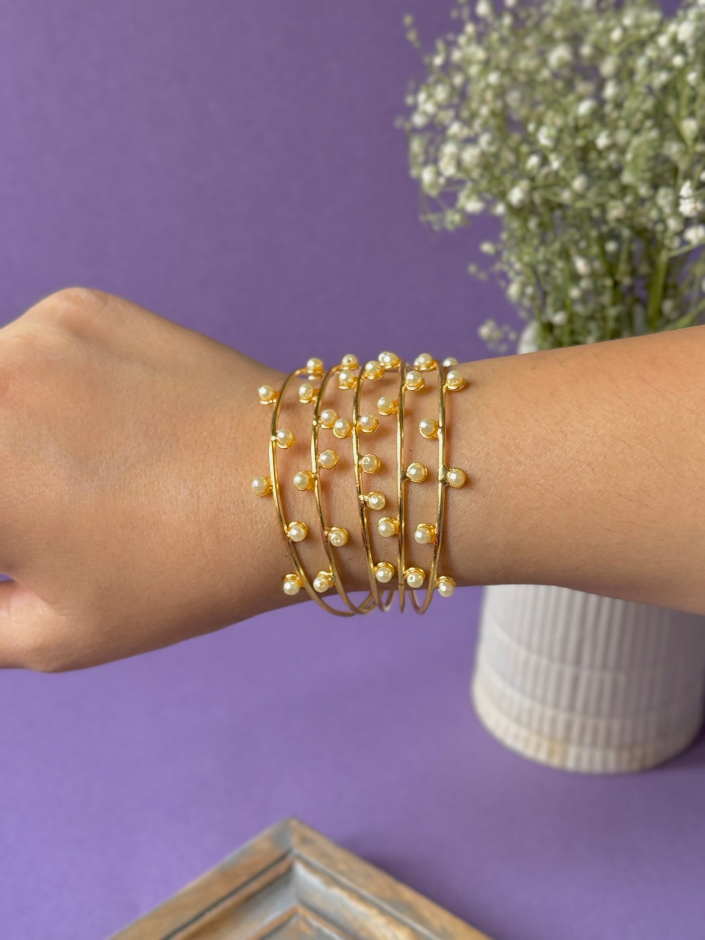 White Pearls Embedded Adjustable Golden Bracelet – Free Size