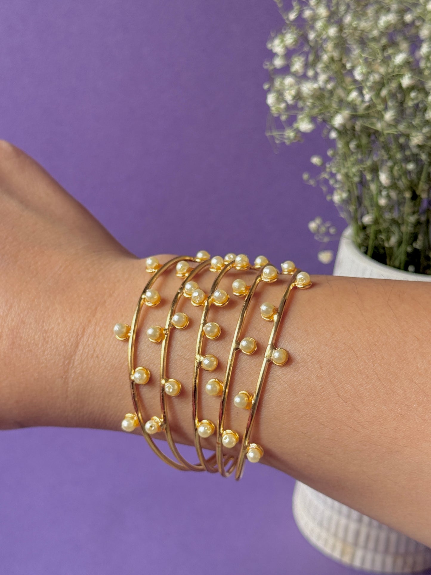 White Pearls Embedded Adjustable Golden Bracelet – Free Size