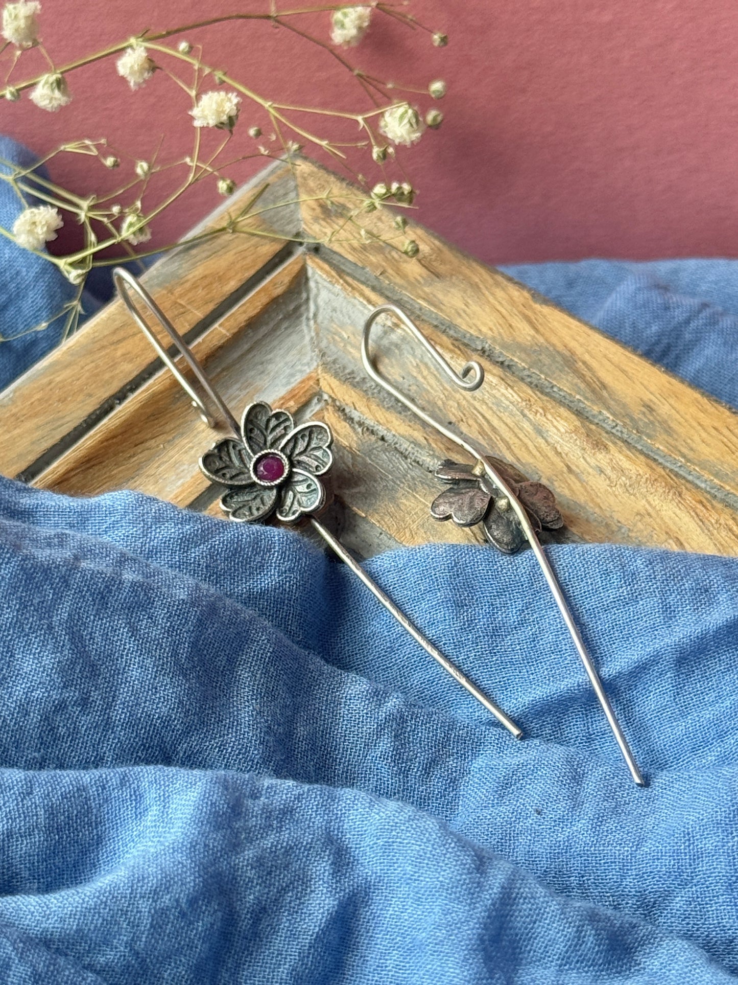 In-Ear Flower Ear Cuff