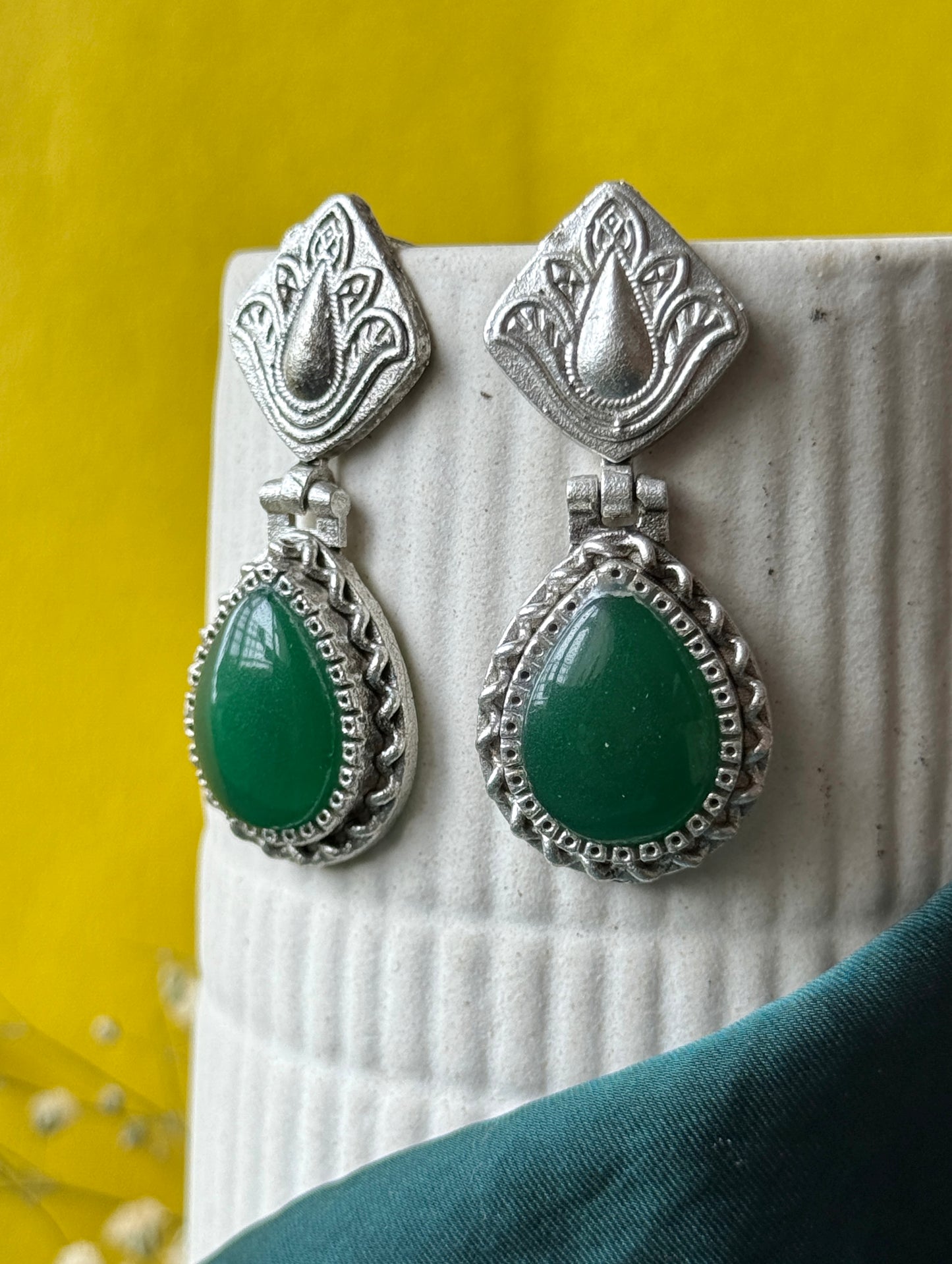 Silver lookalike Silk Stone Flower Engraved Earrings