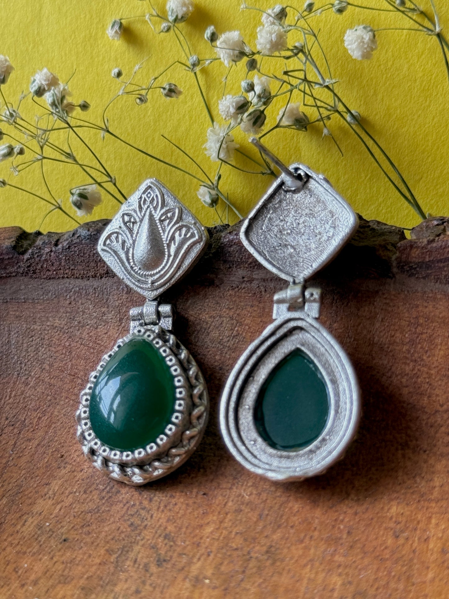 Silver lookalike Silk Stone Flower Engraved Earrings