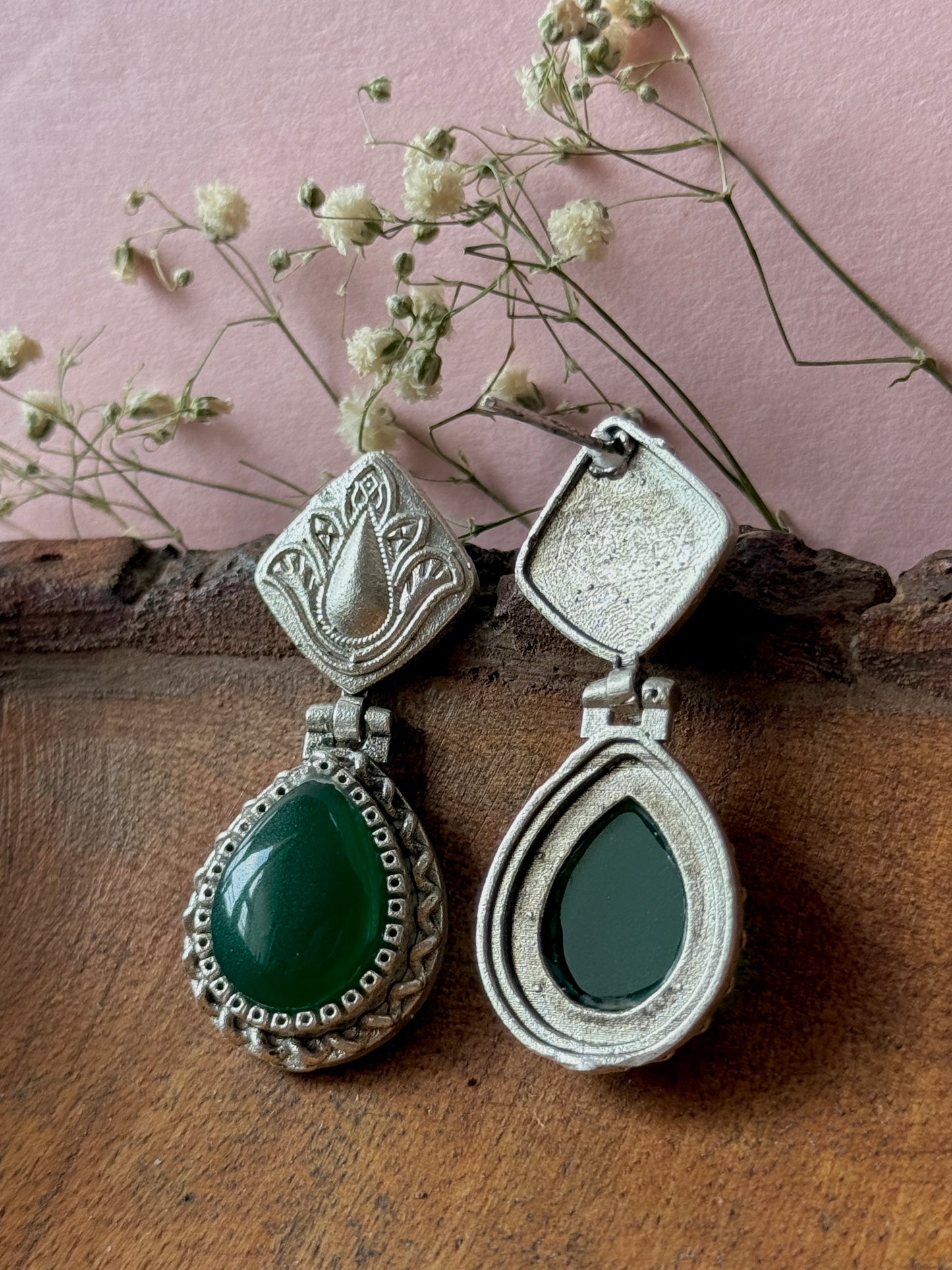 Silver lookalike Silk Stone Flower Engraved Earrings