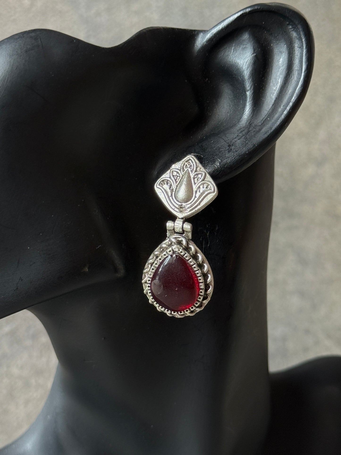 Silver lookalike Silk Stone Flower Engraved Earrings
