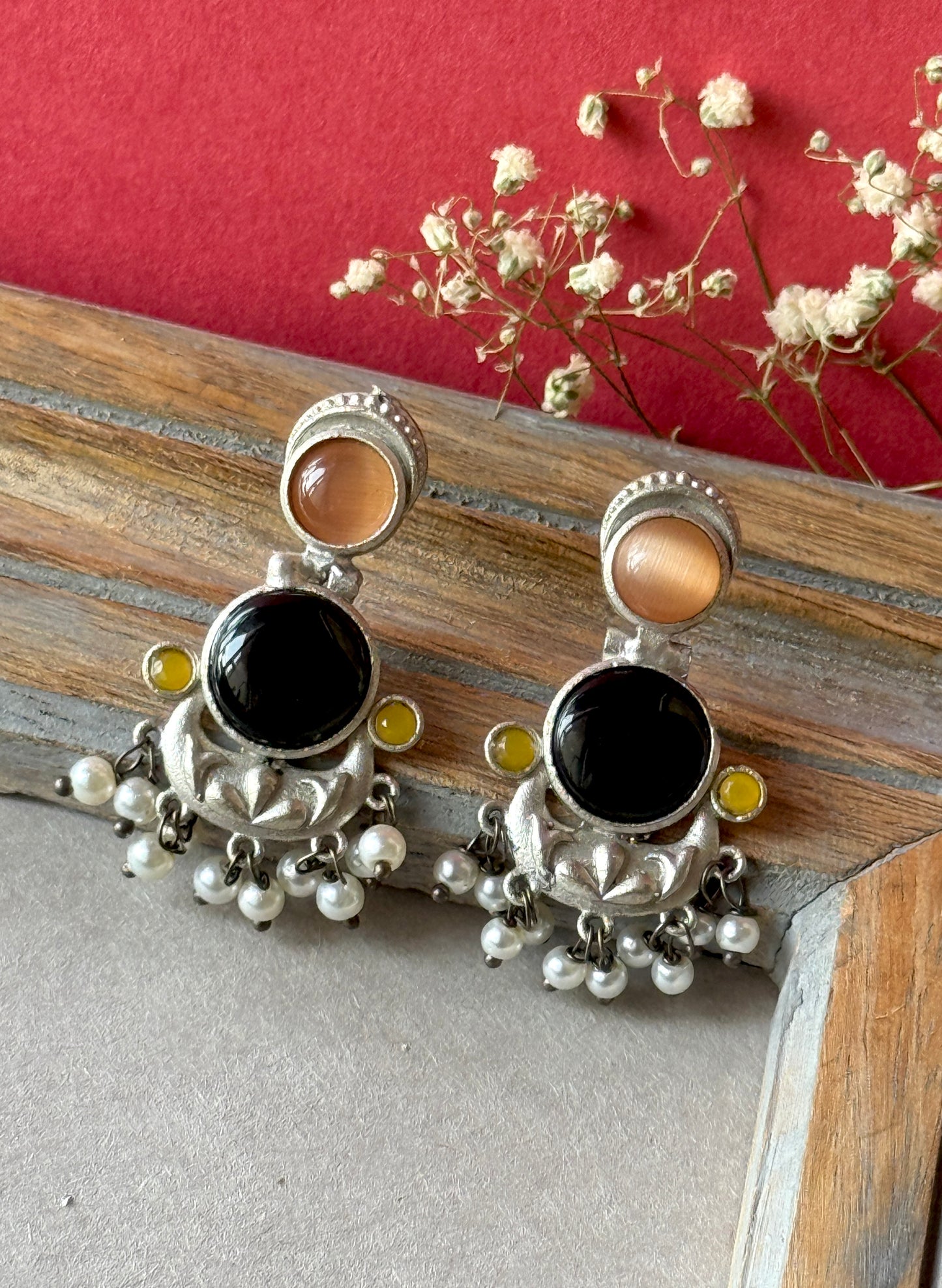 Dual Colour Silk Stone & Pearl Earrings – Graceful Blend of Elegance