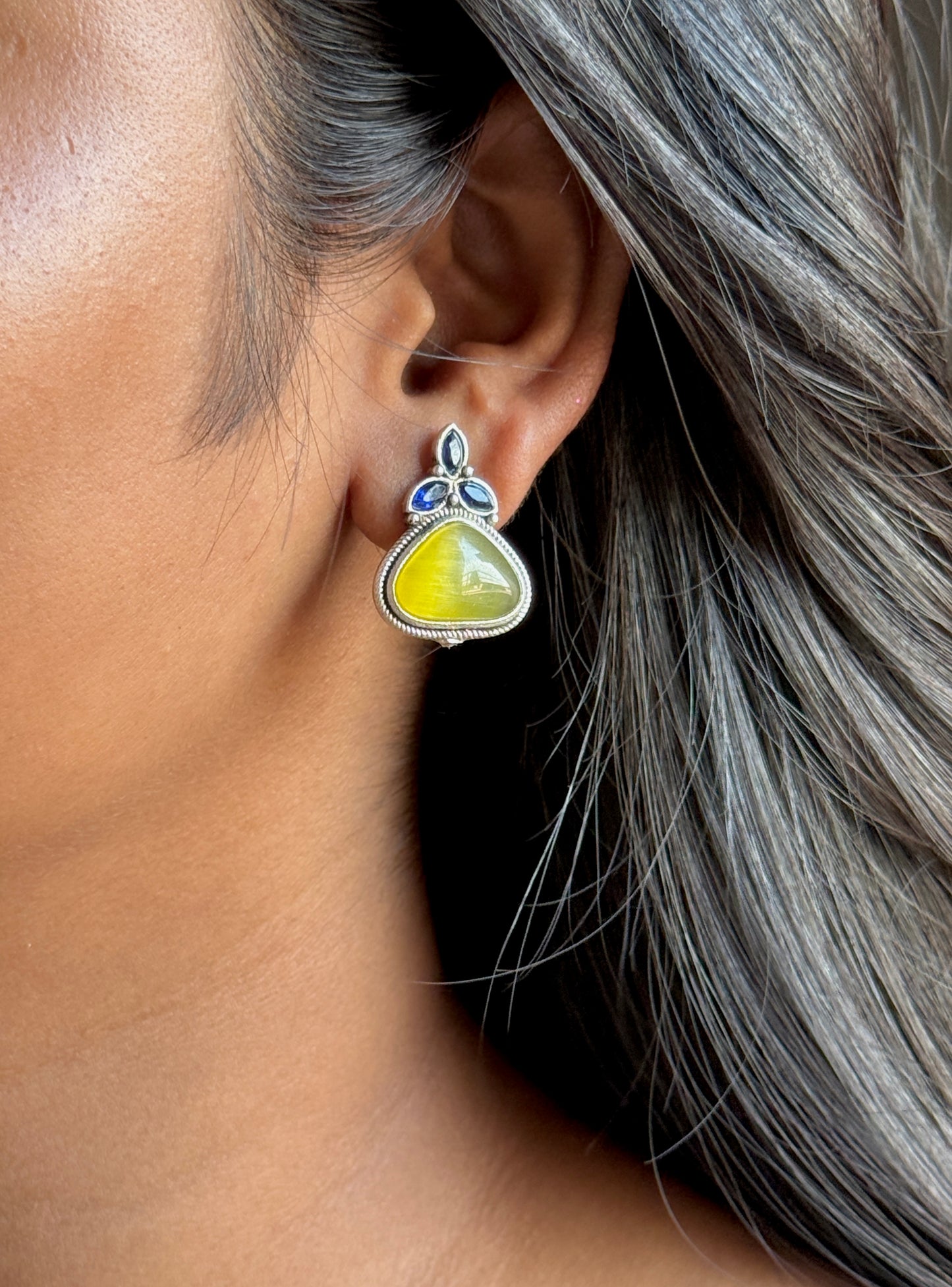 Small Monalisa Daily Wear Stud Earrings – Elegant Minimalism for Every Day