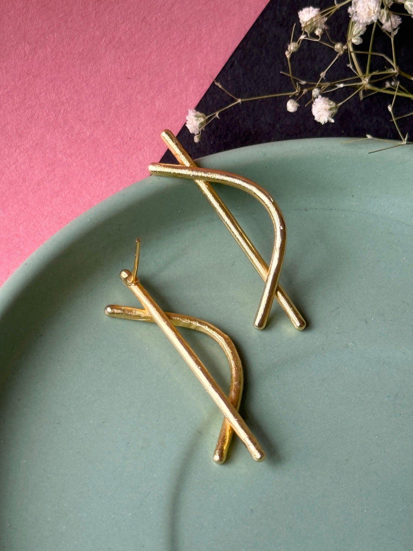Anti-Tarnish Brass Contemporary D-Shaped Earrings