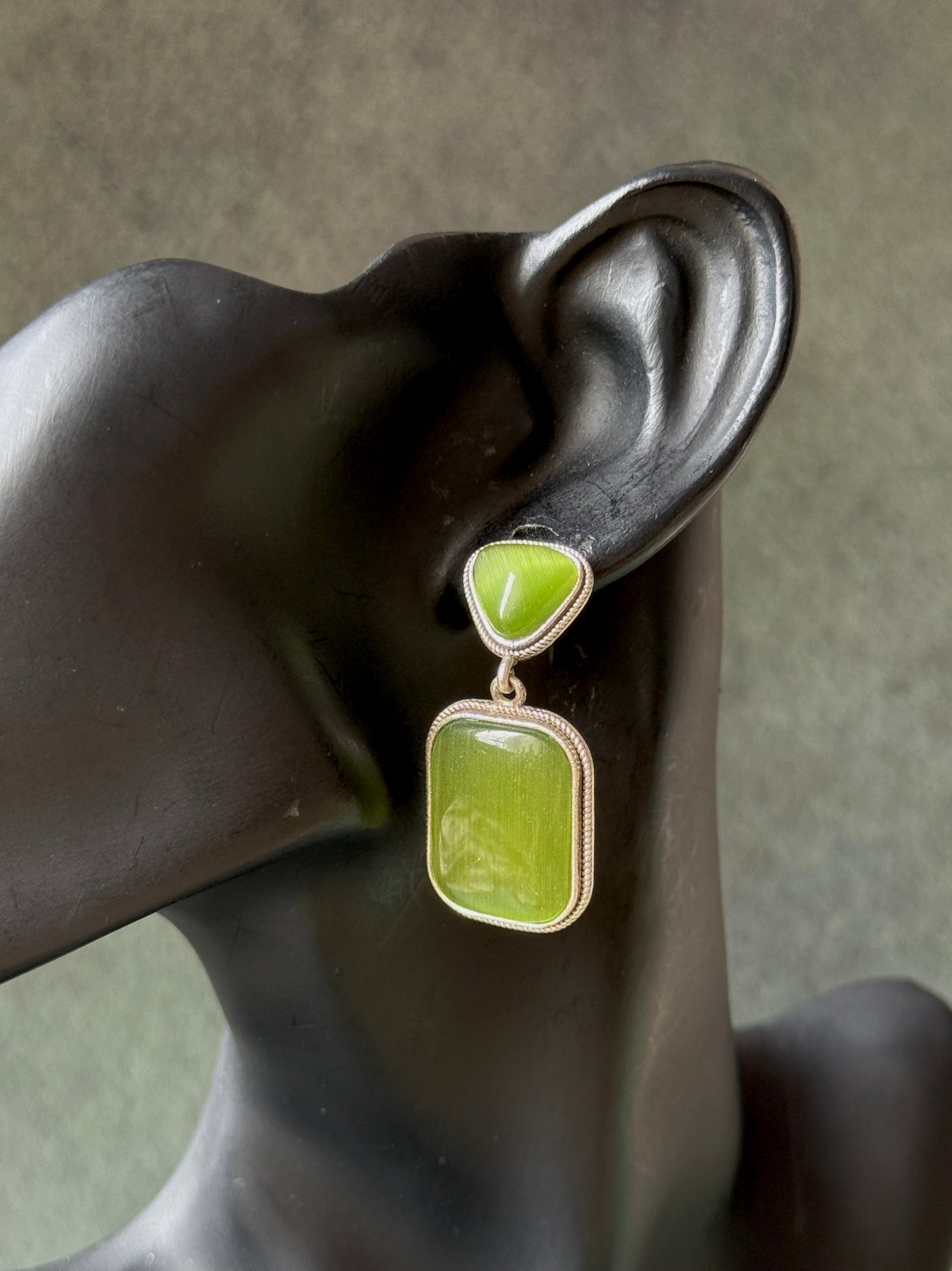 Dual Silk Stone Elegant Earrings