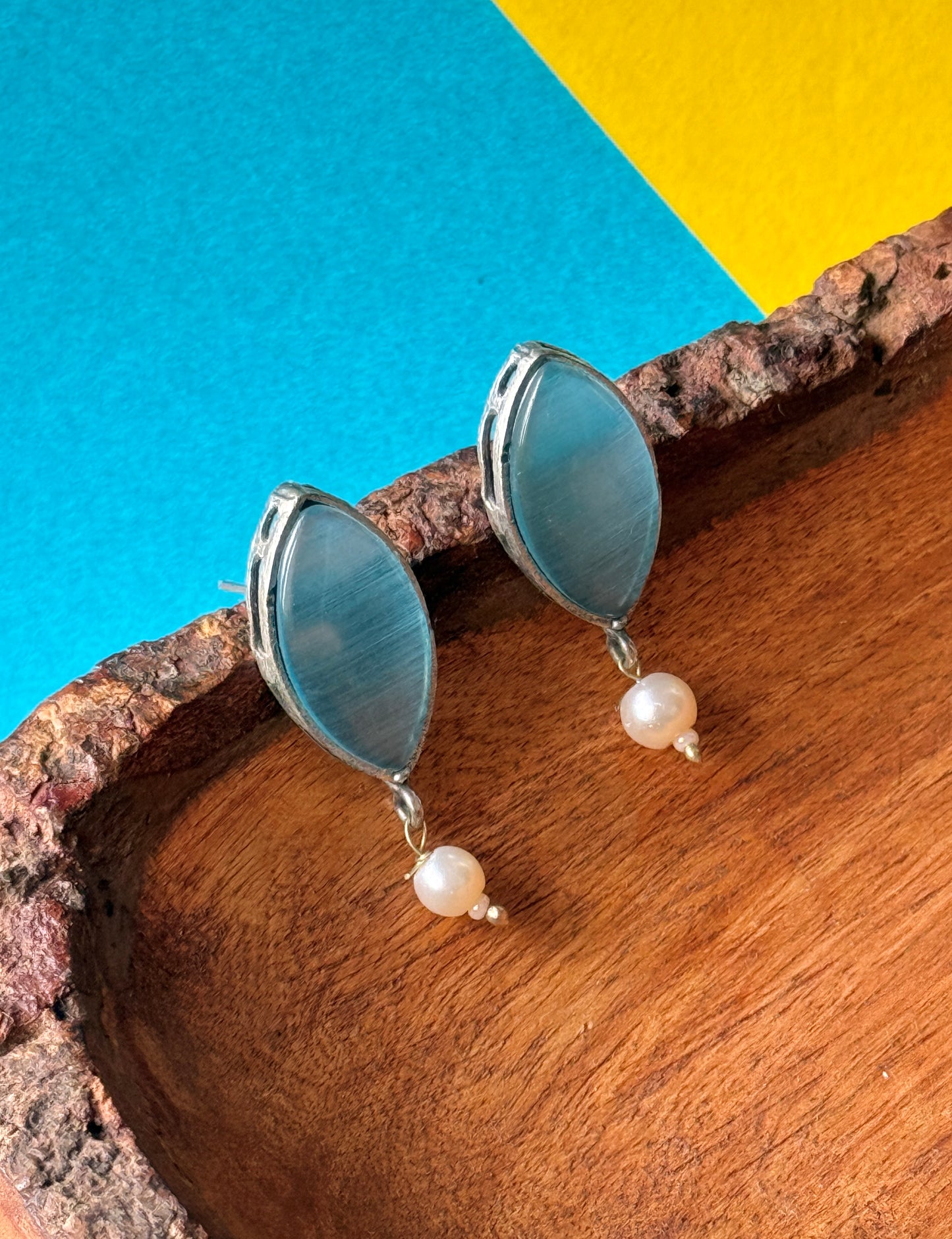 Silk Stone Pearl Earrings