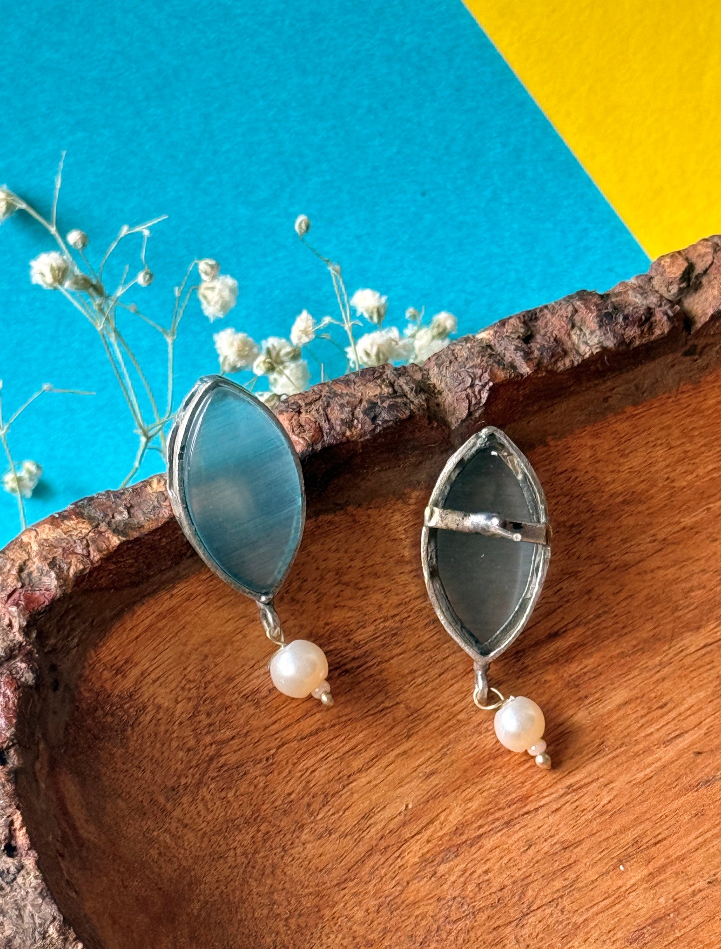 Silk Stone Pearl Earrings