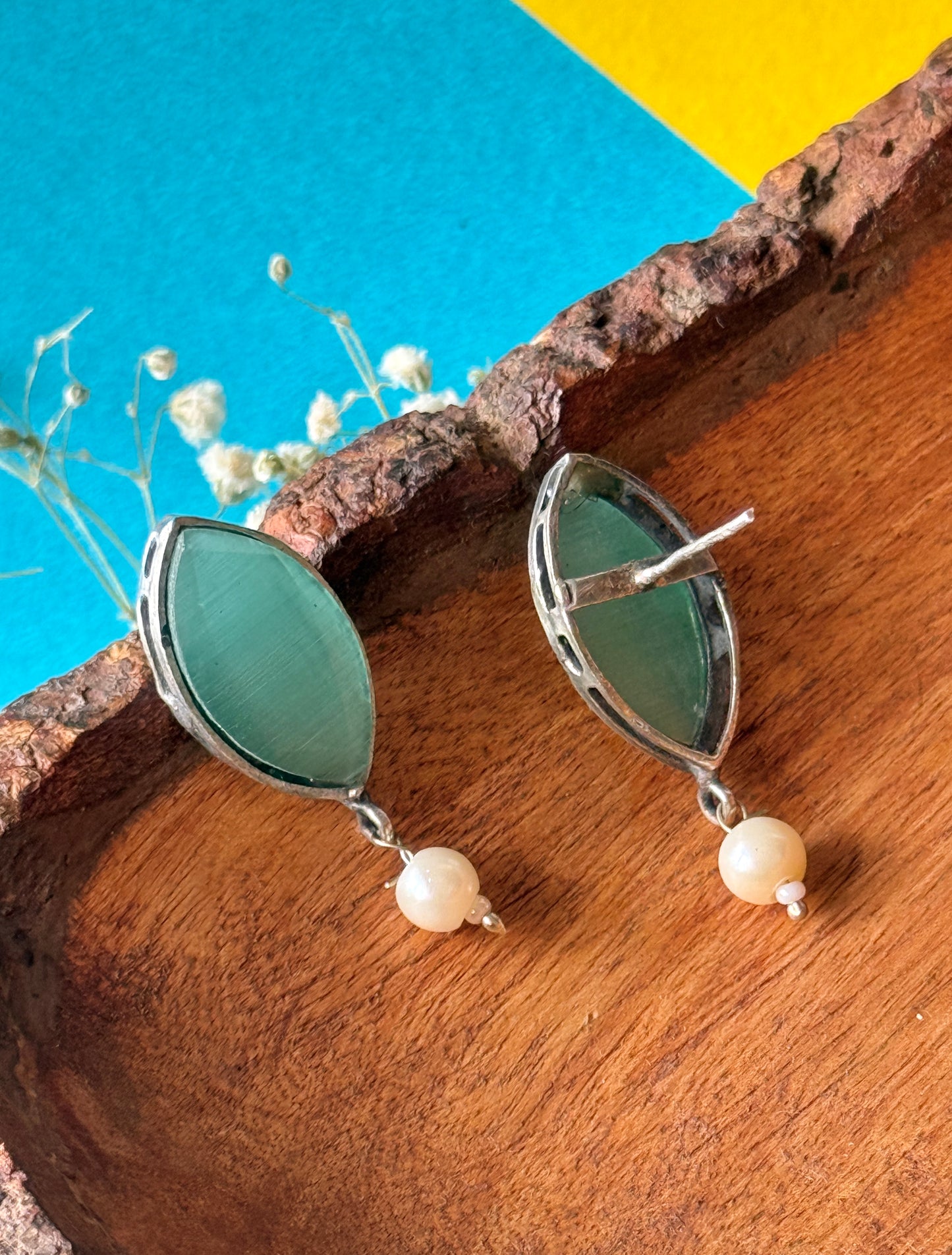Silk Stone Pearl Earrings