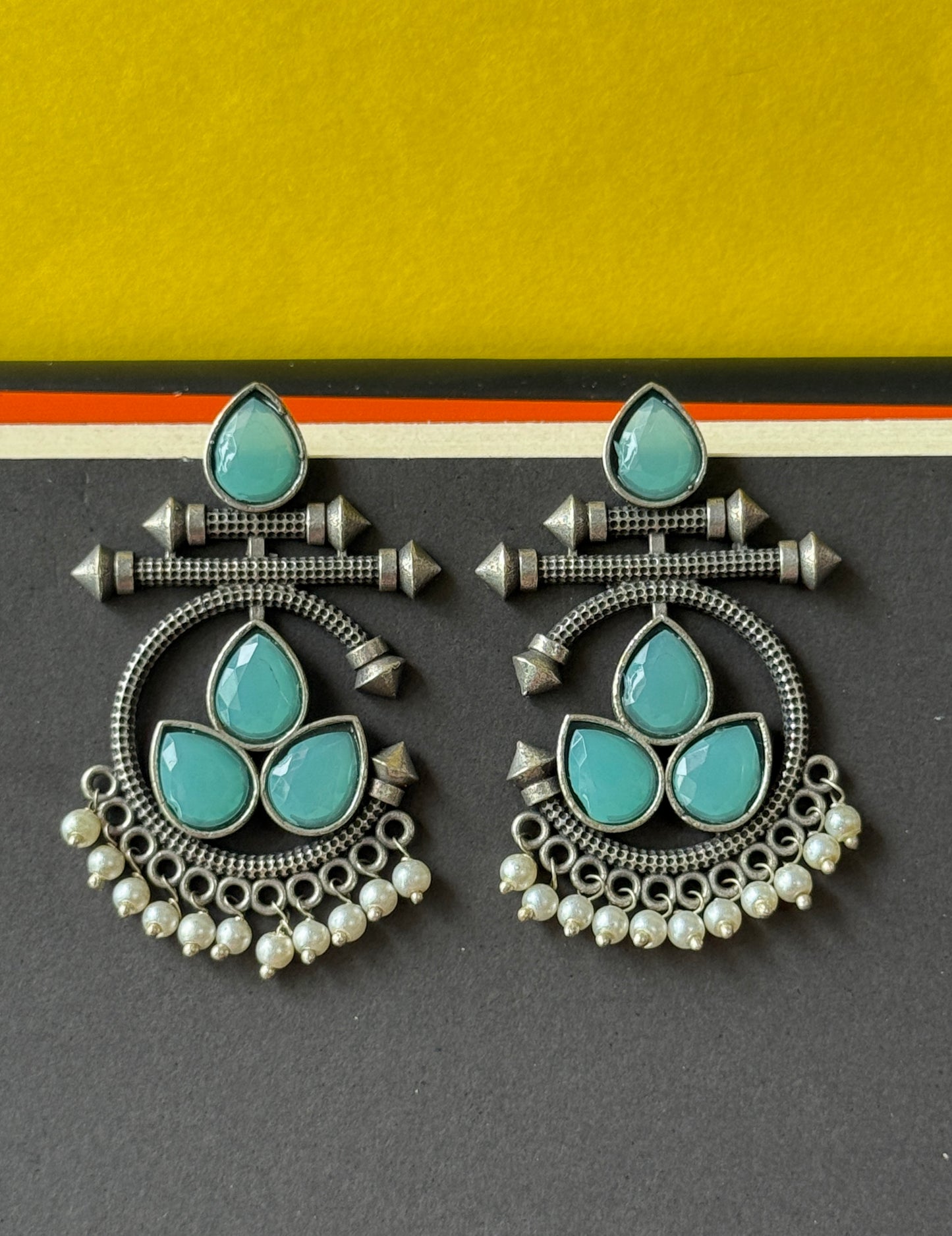 Sea Green Pearl Hanging Earrings