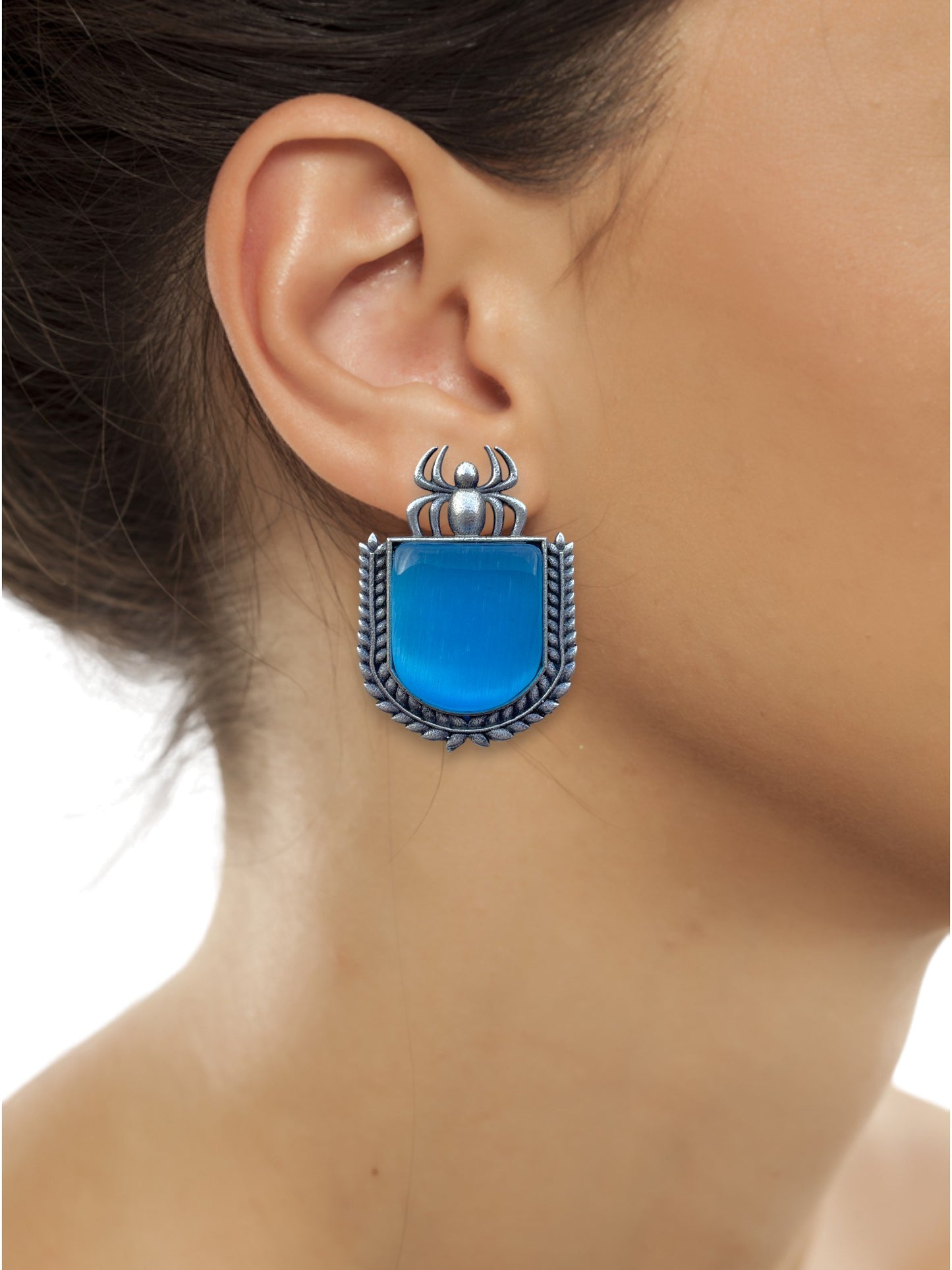 Monalisa Spider Stud Earrings