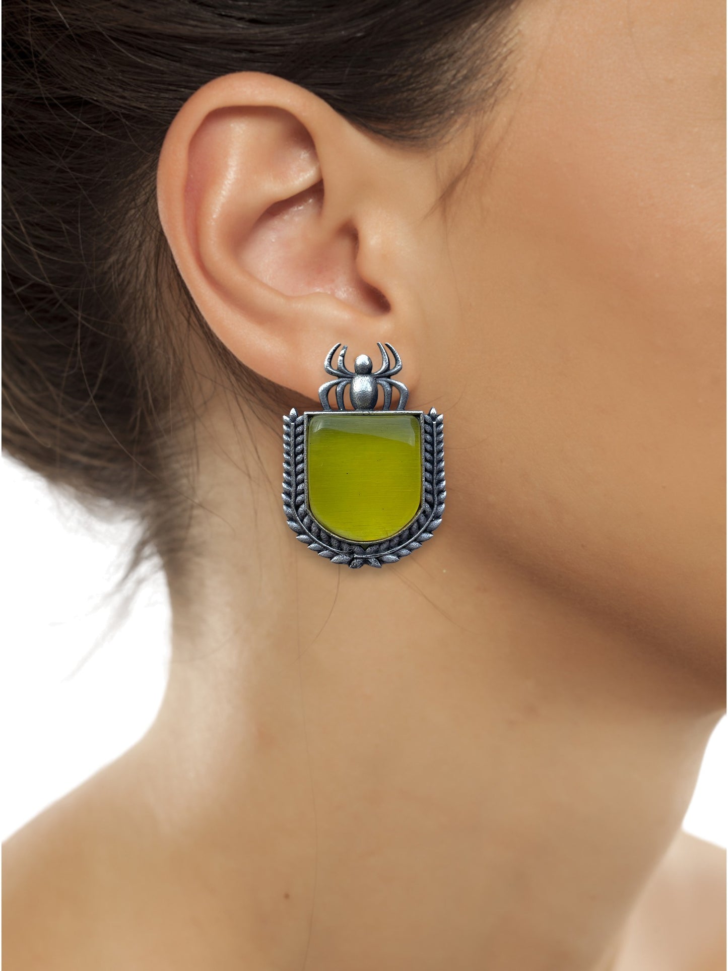 Monalisa Spider Stud Earrings
