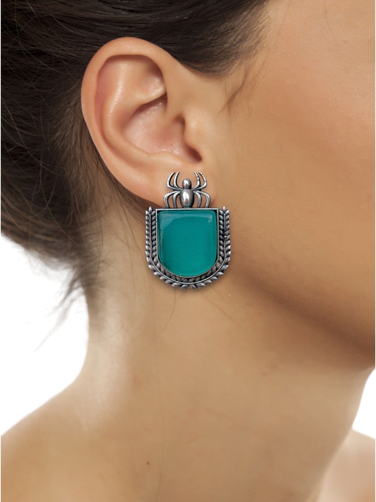 Monalisa Spider Stud Earrings