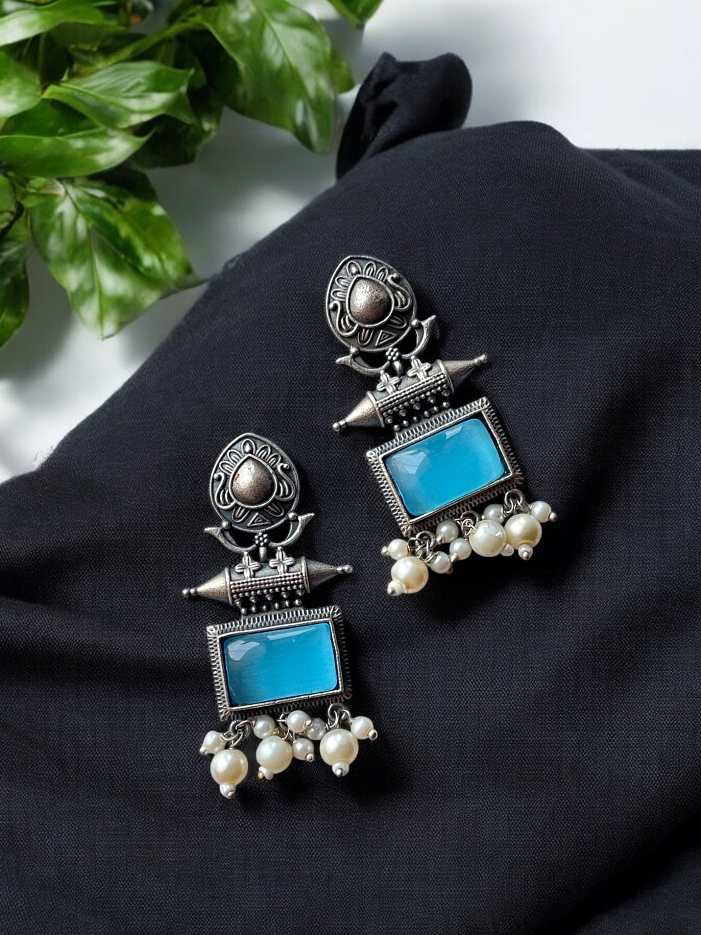 German Silver Monalisa Stone Lightweight Earrings