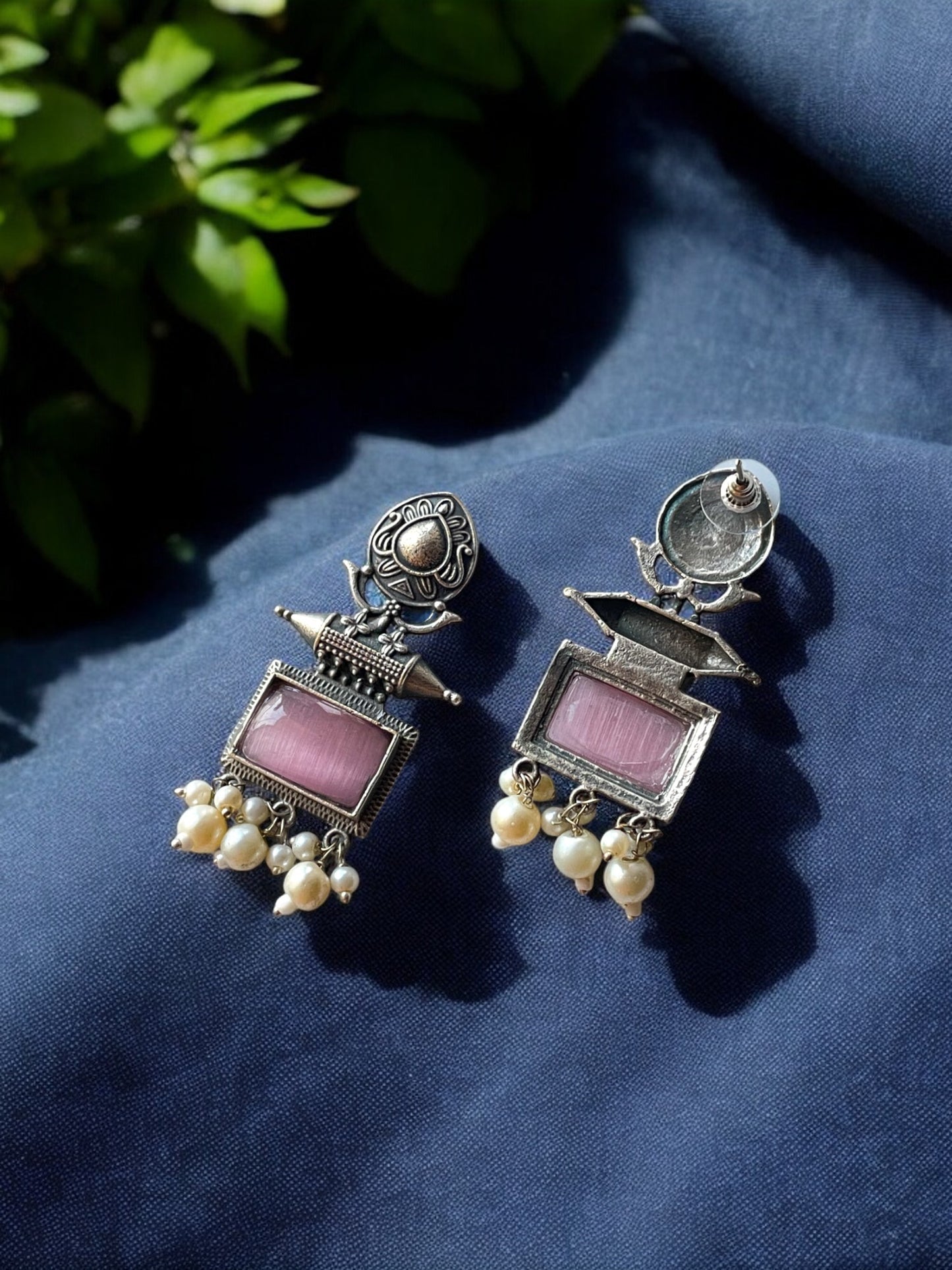 German Silver Monalisa Stone Lightweight Earrings