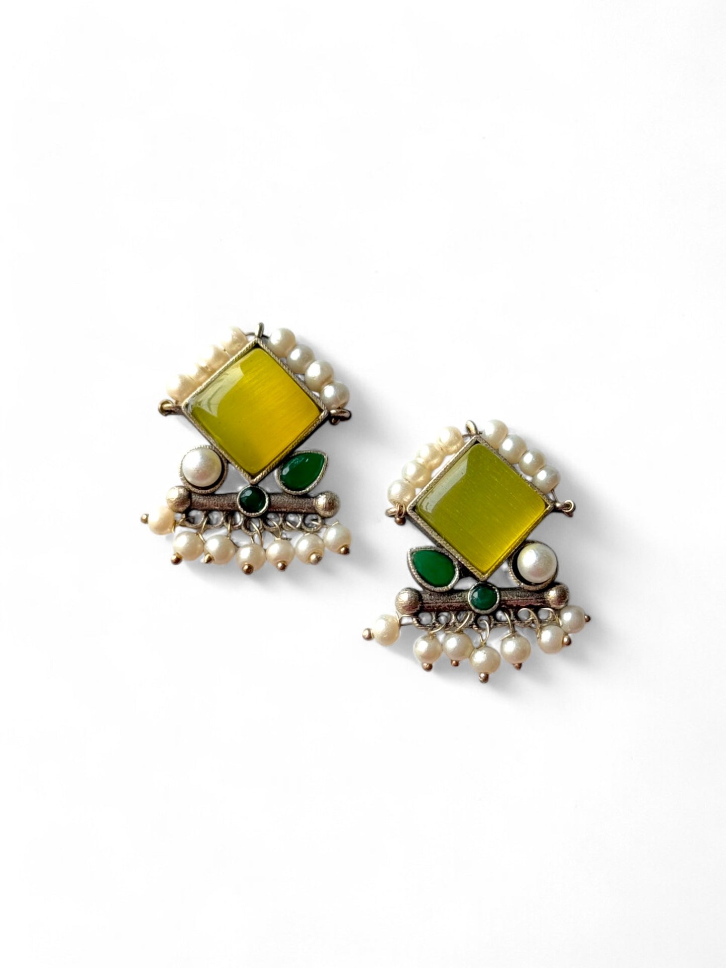 Monalisa Pearl Dangler Earrings