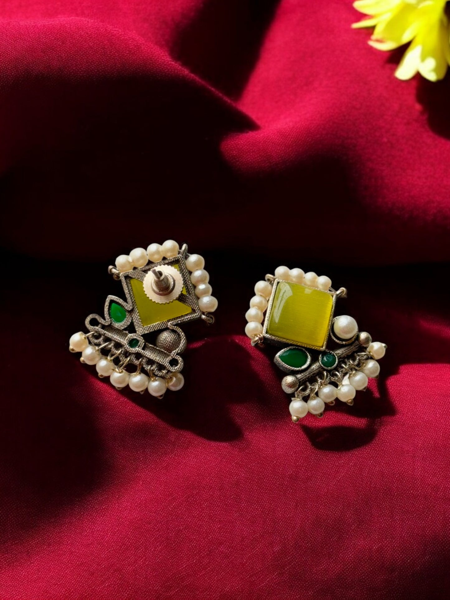 Monalisa Pearl Dangler Earrings