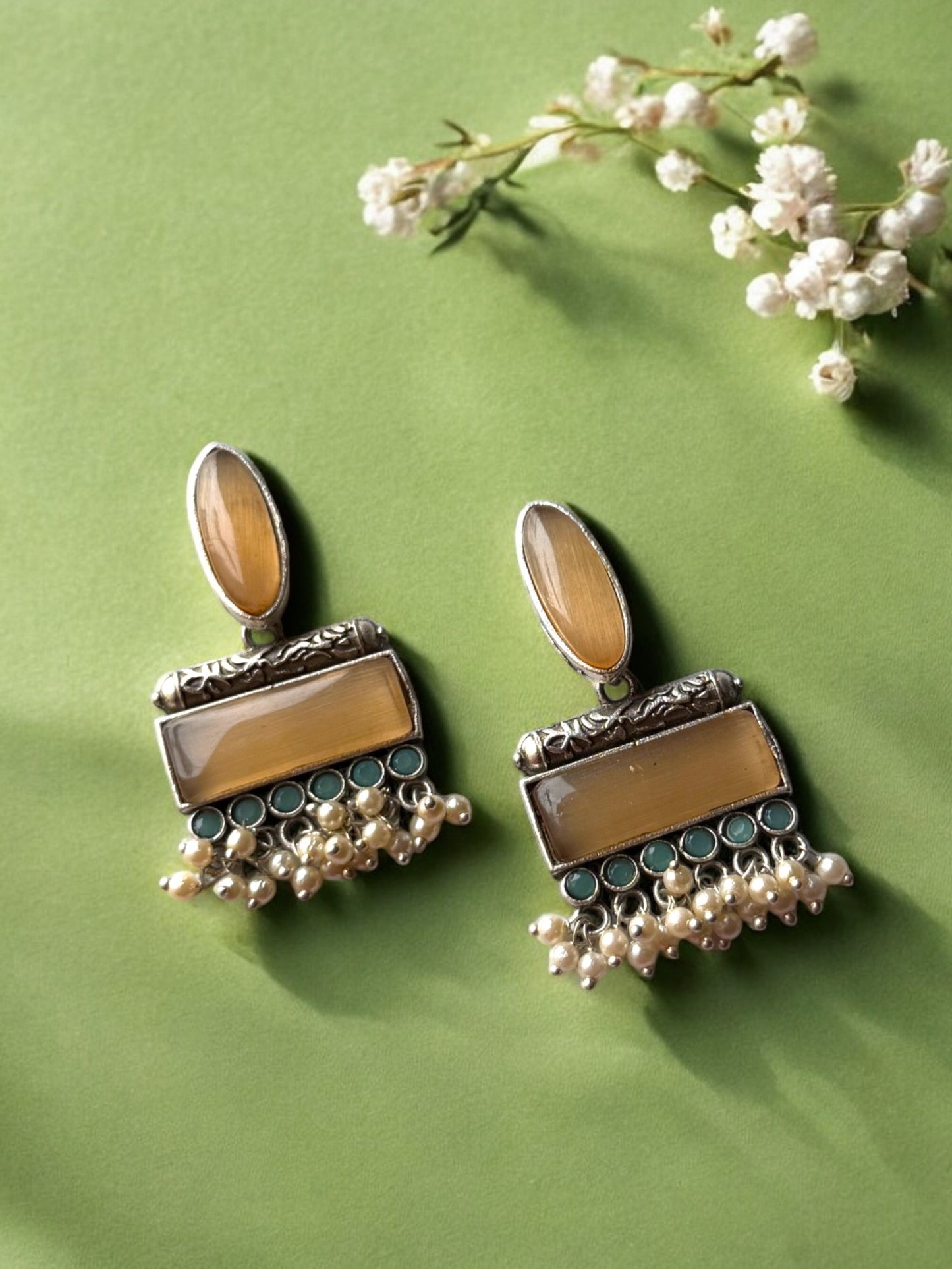 Dual Monalisa Stone Earrings with Dangling Pearls