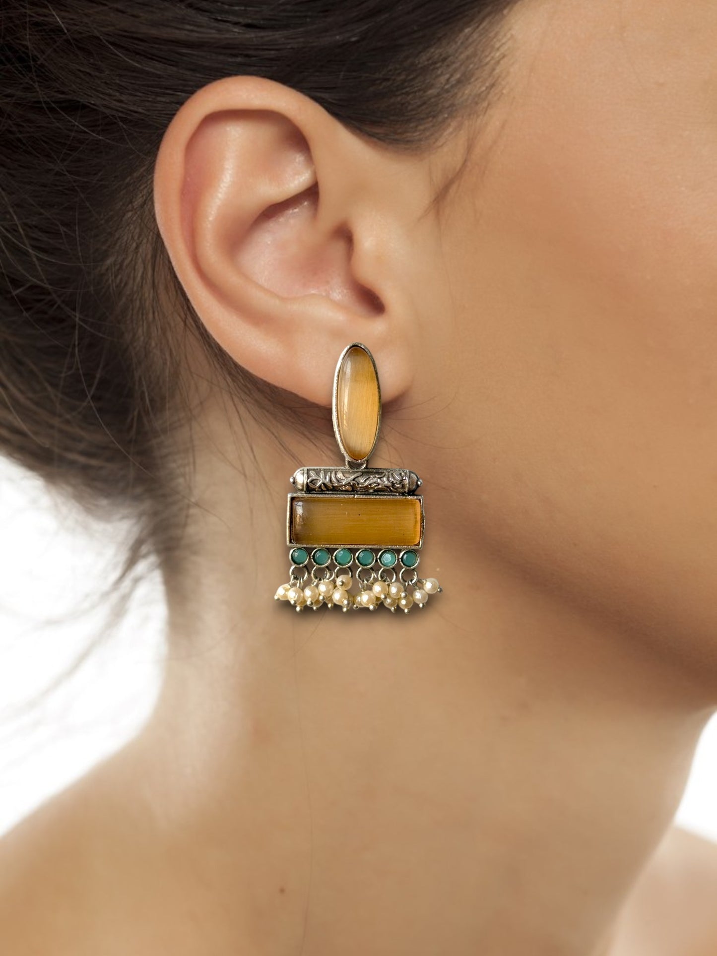 Dual Monalisa Stone Earrings with Dangling Pearls