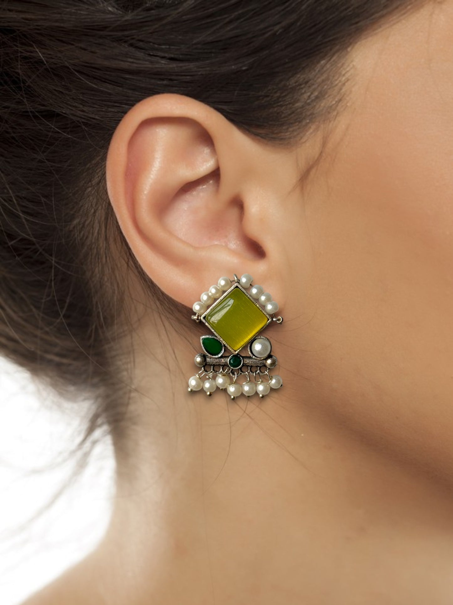 Monalisa Pearl Dangler Earrings