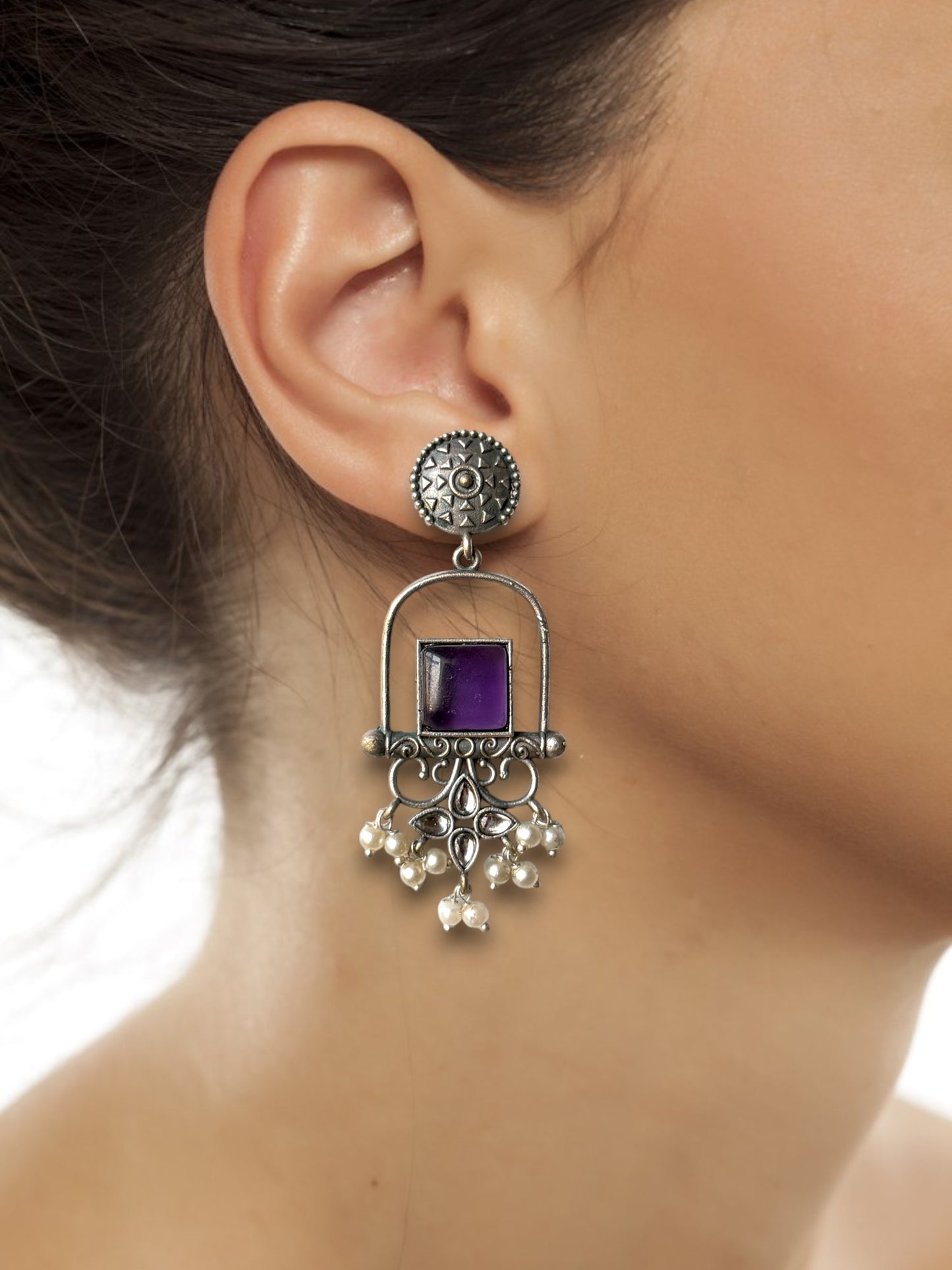 Elegant Dangling Pearl Earrings