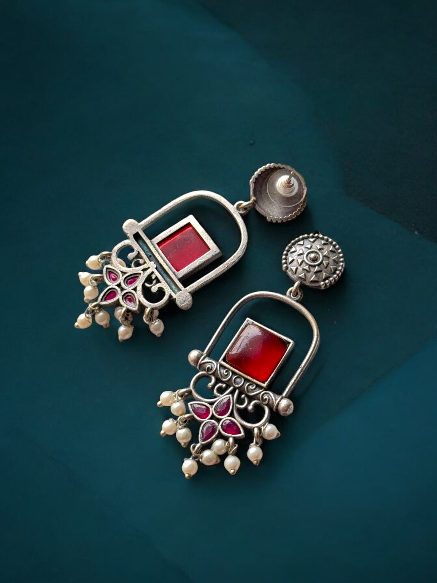 Elegant Dangling Pearl Earrings