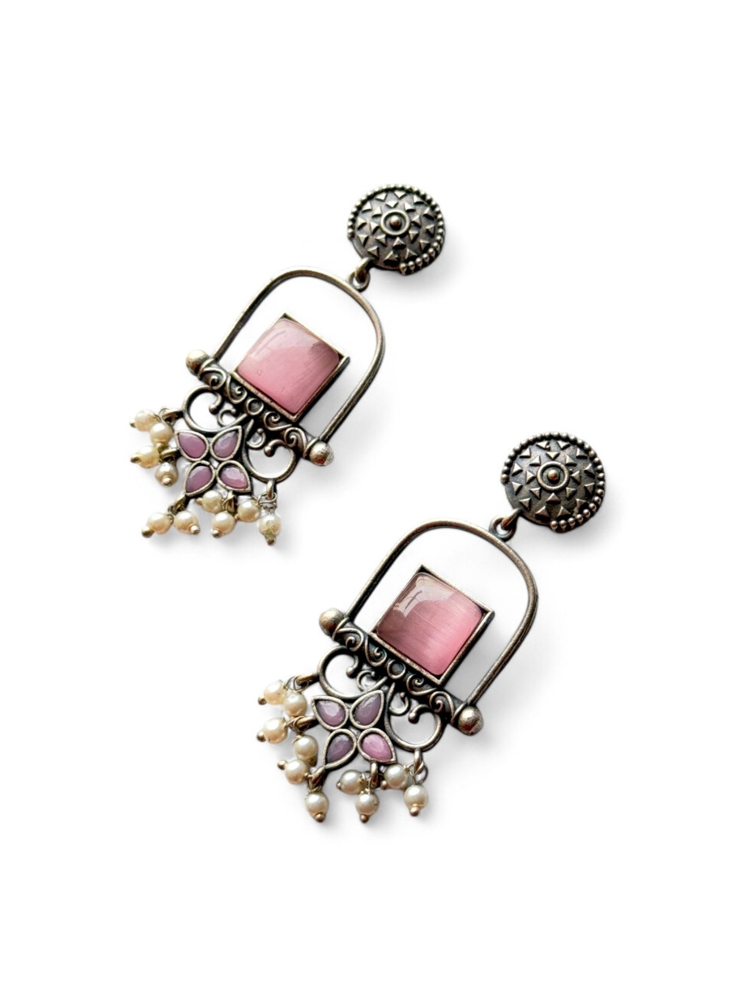 Elegant Dangling Pearl Earrings