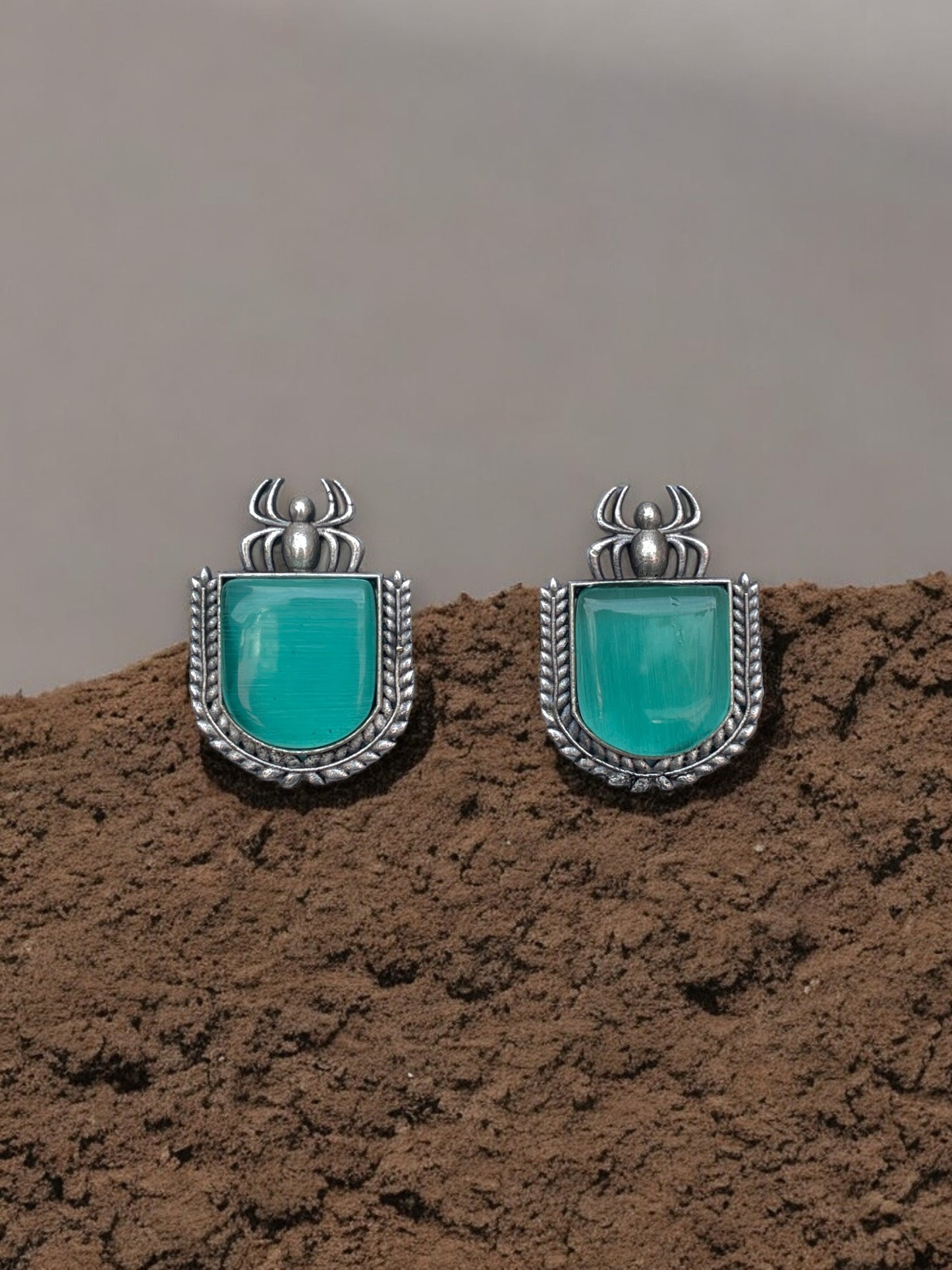 Monalisa Spider Stud Earrings