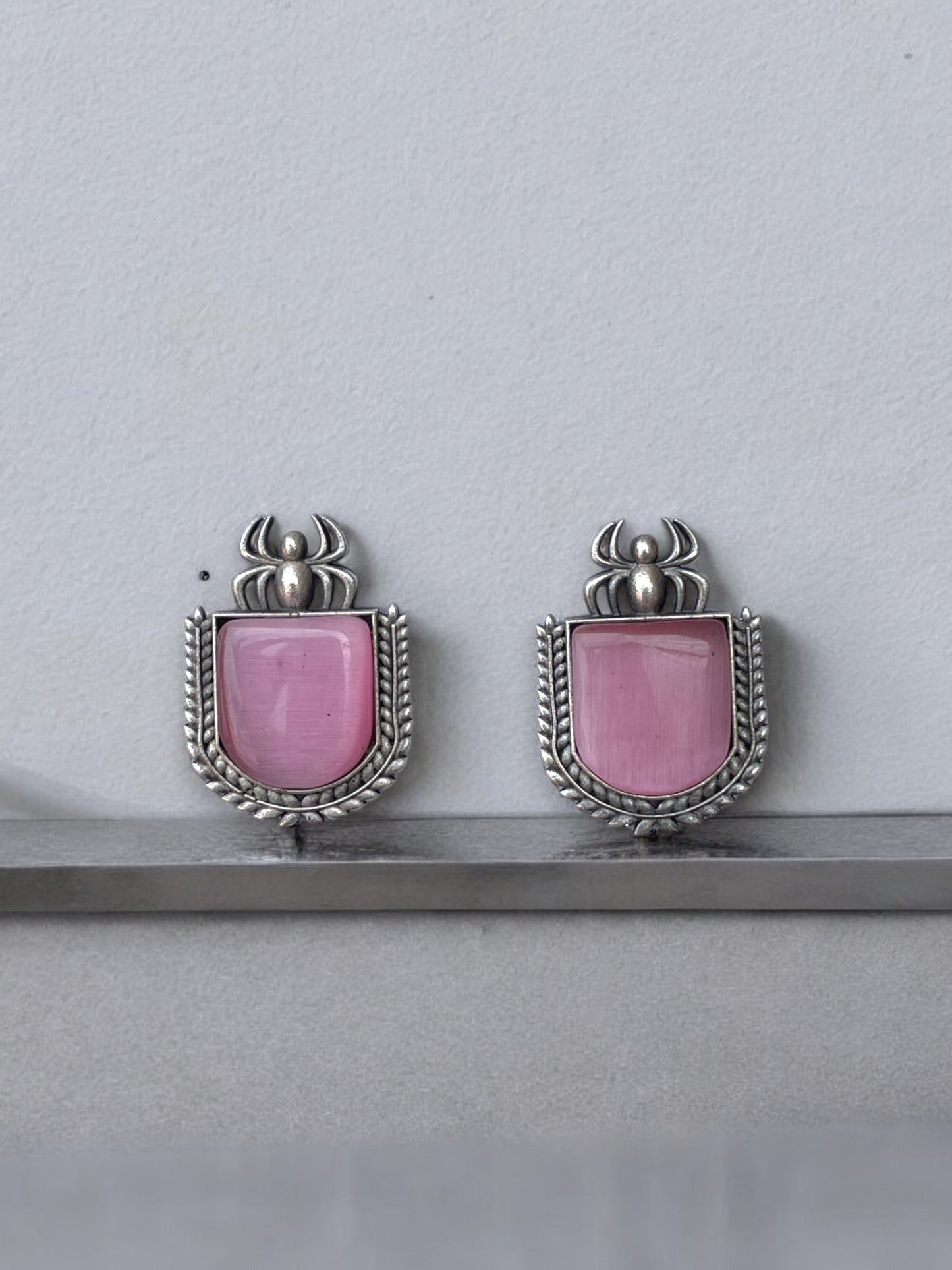 Monalisa Spider Stud Earrings