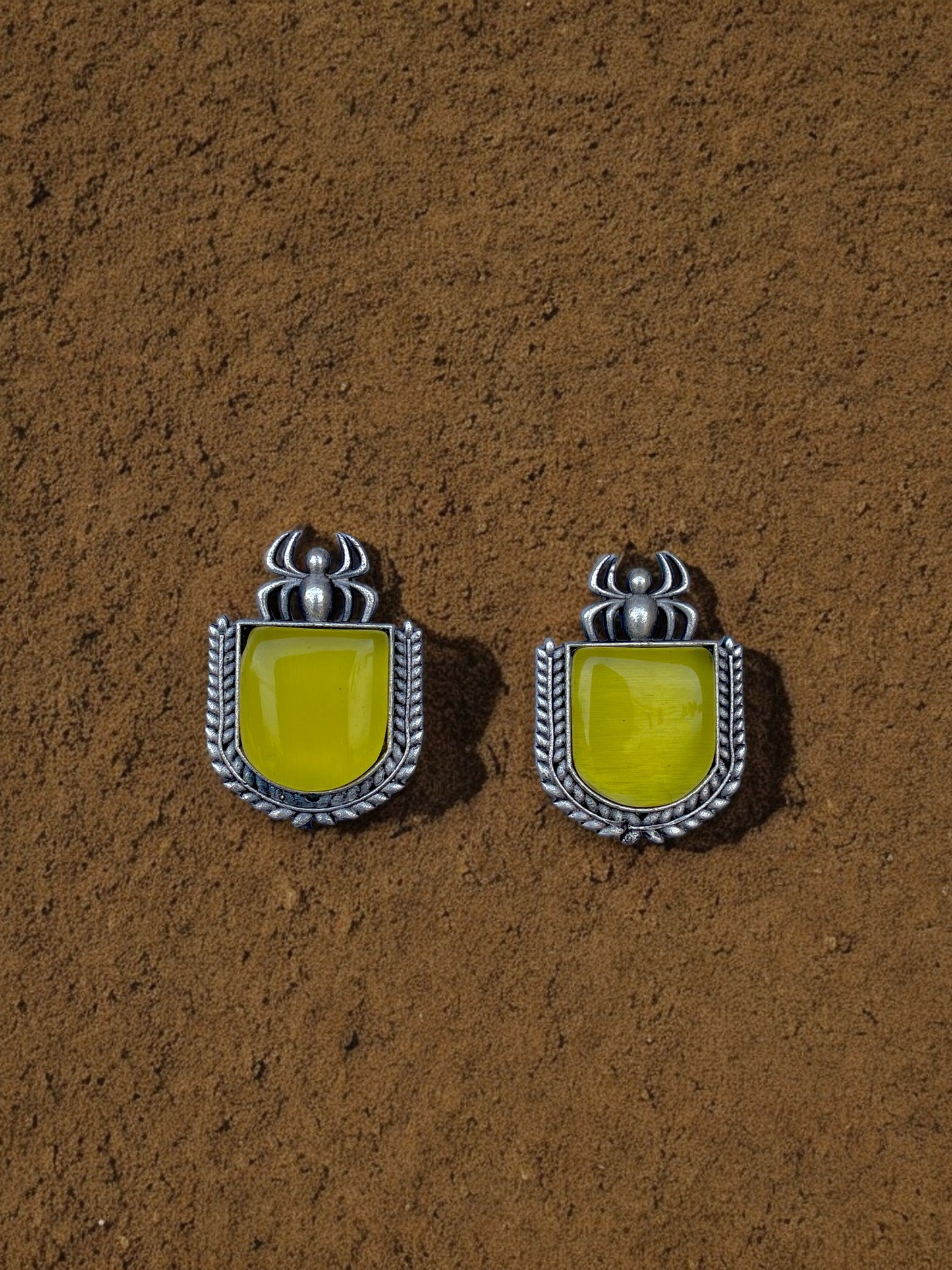 Monalisa Spider Stud Earrings