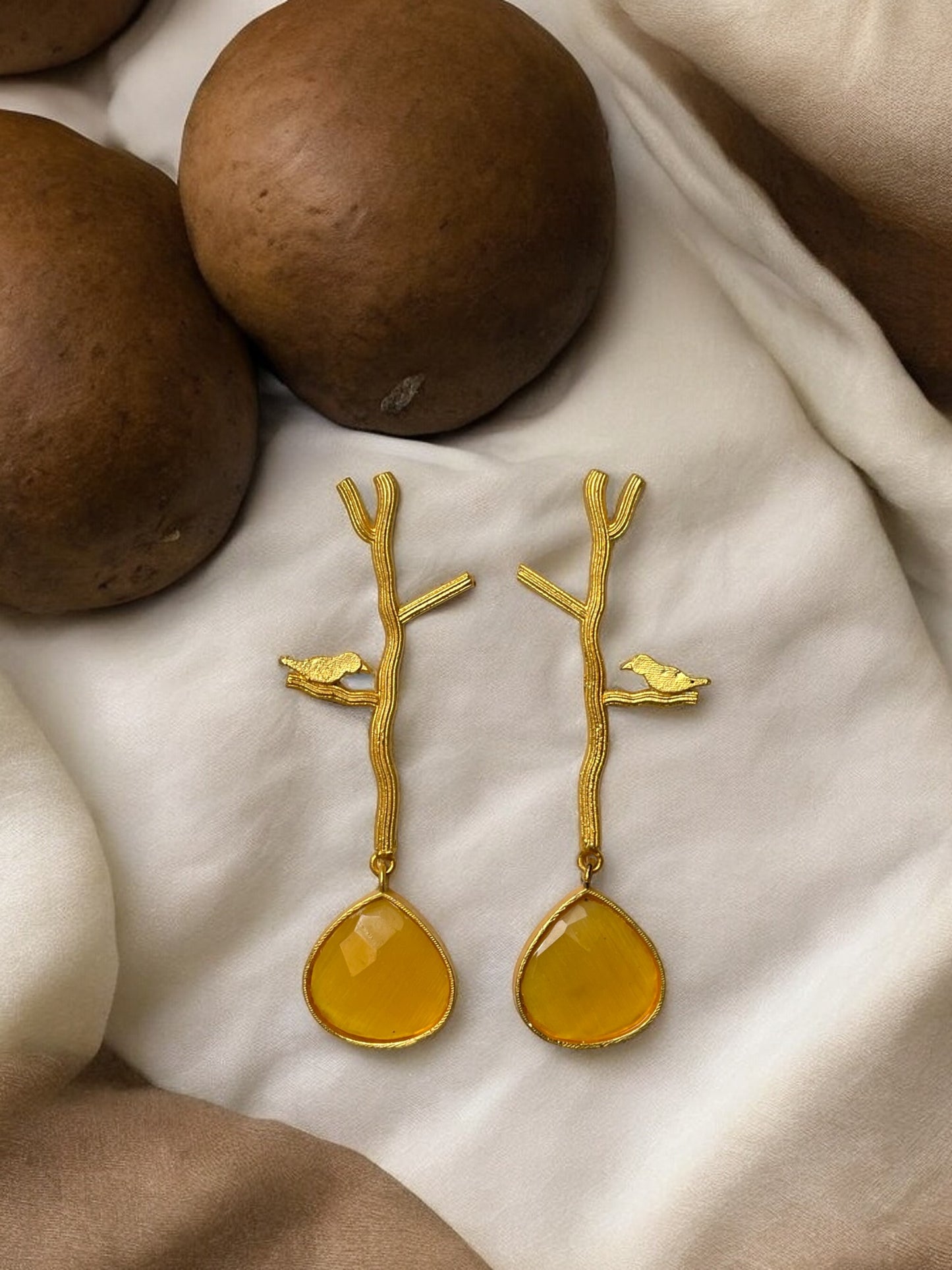 Gold-Plated Bird with Monalisa Stone Long Earring