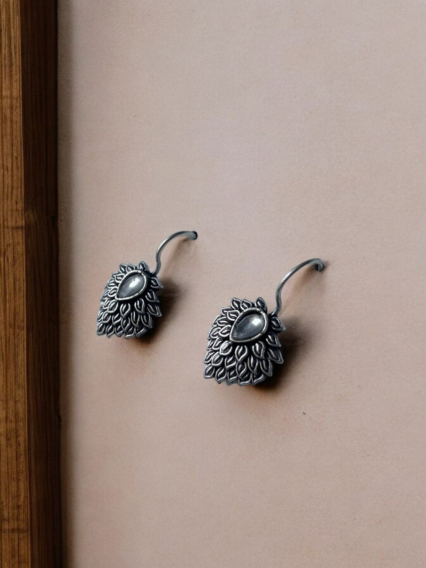 Elegant Leaf Drop Earrings