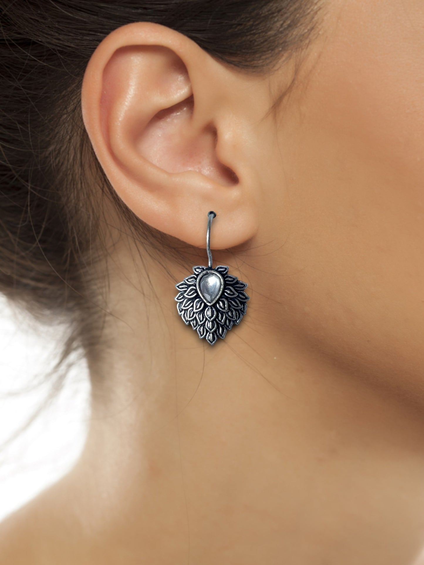 Elegant Leaf Drop Earrings