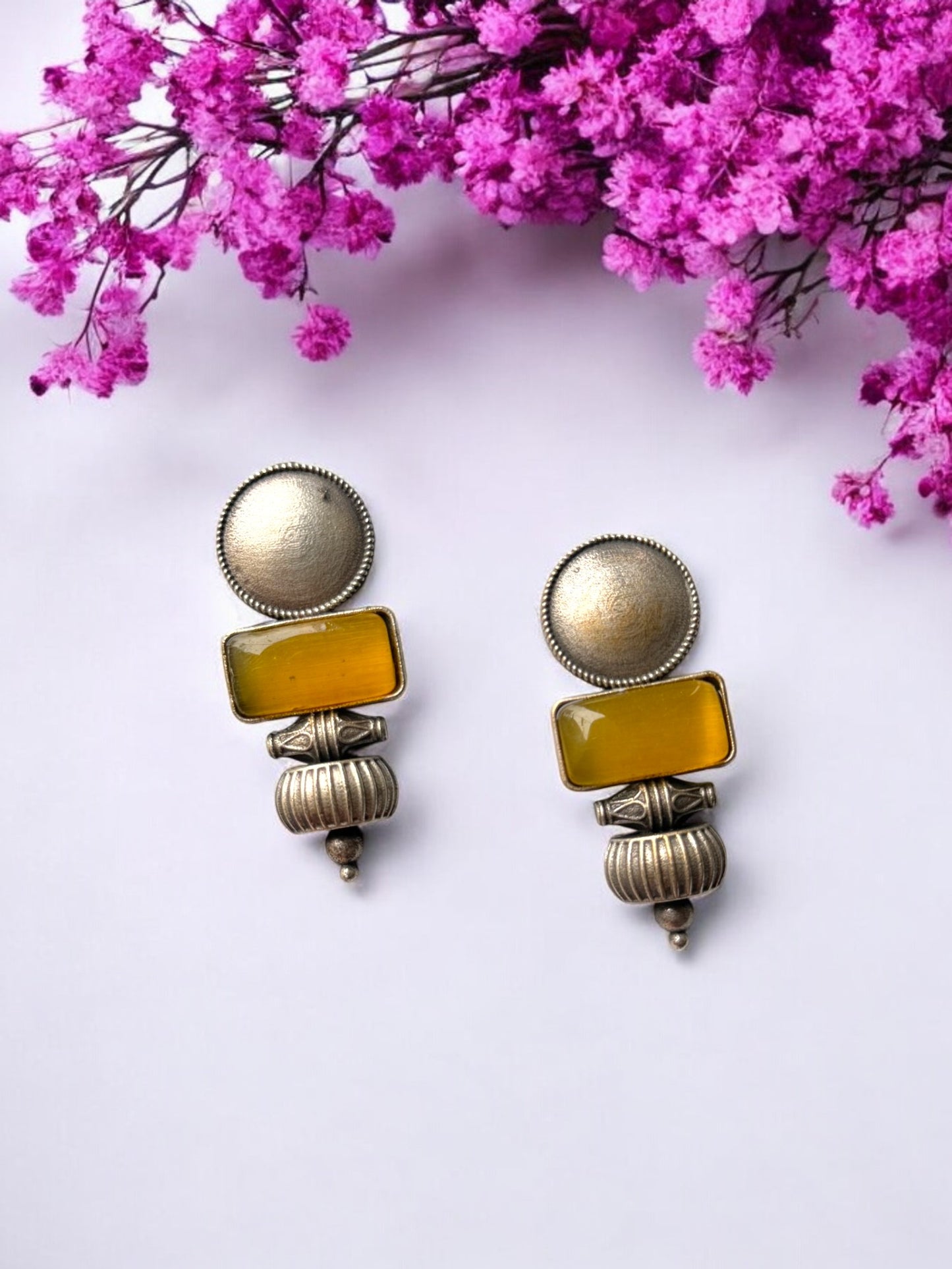 Elegant Brass Earrings with Silk Stone